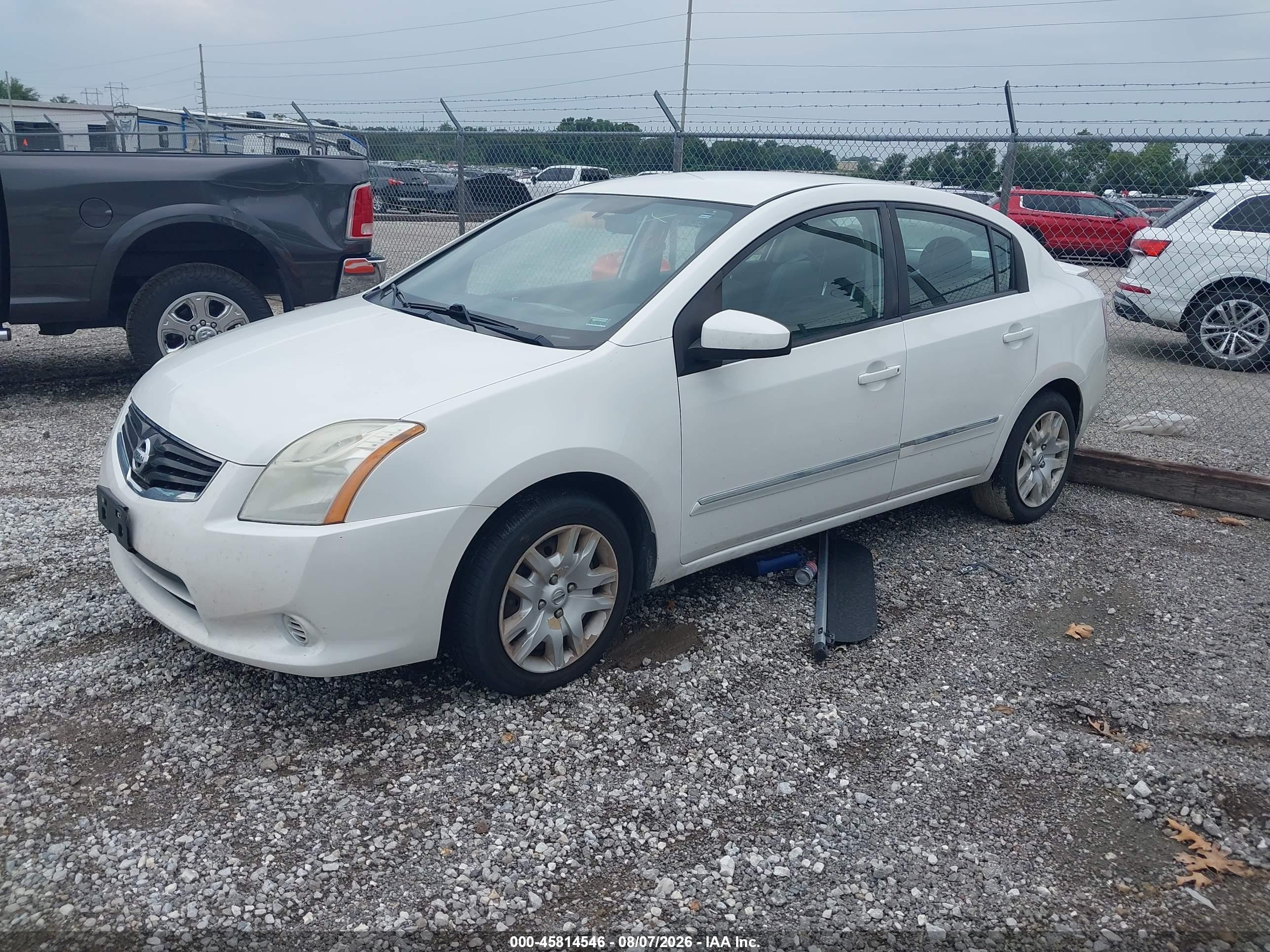 2011 Nissan Sentra 2.0s Белый vin: 3N1AB6AP8BL615546