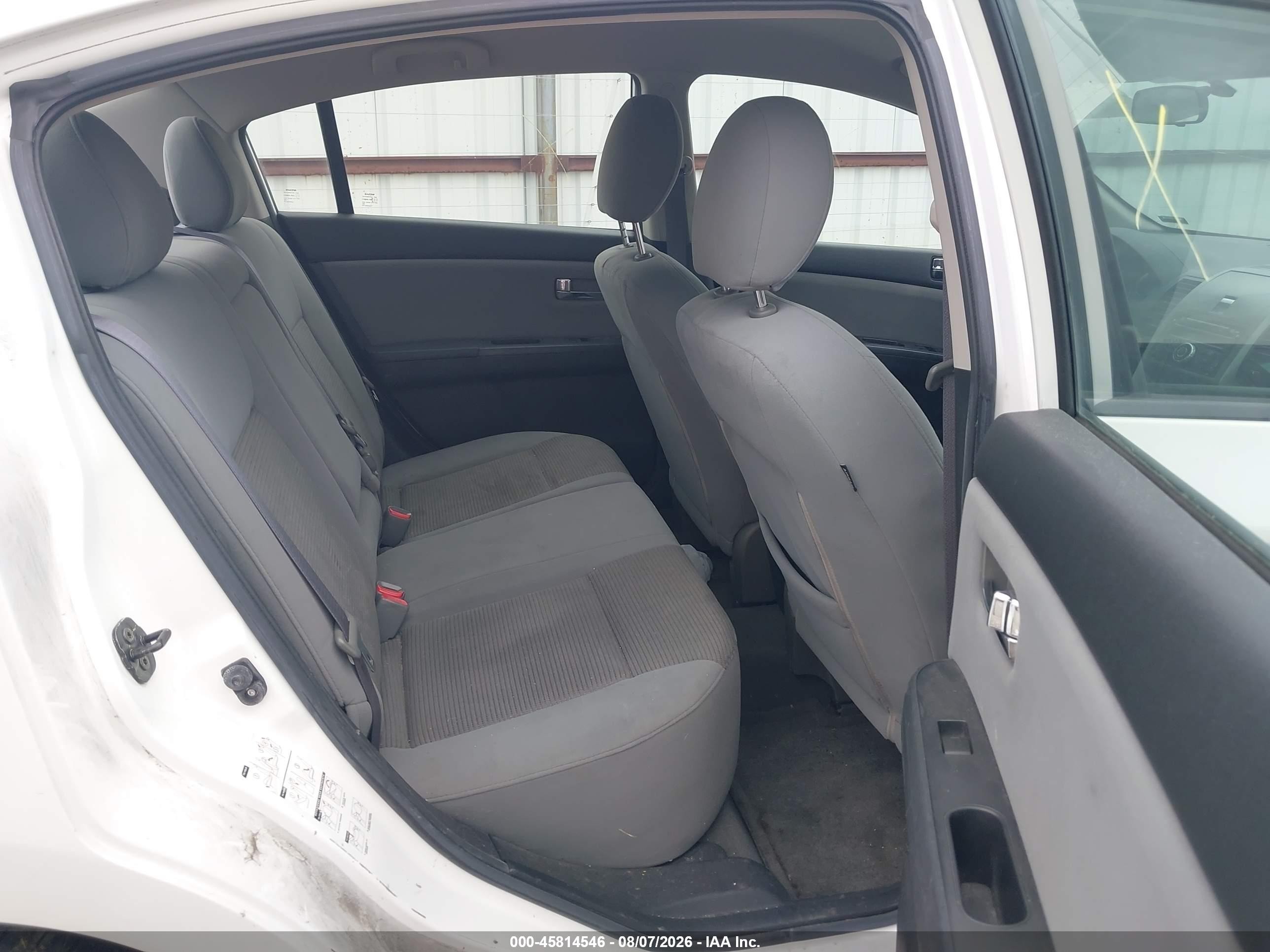 2011 Nissan Sentra 2.0s Белый vin: 3N1AB6AP8BL615546