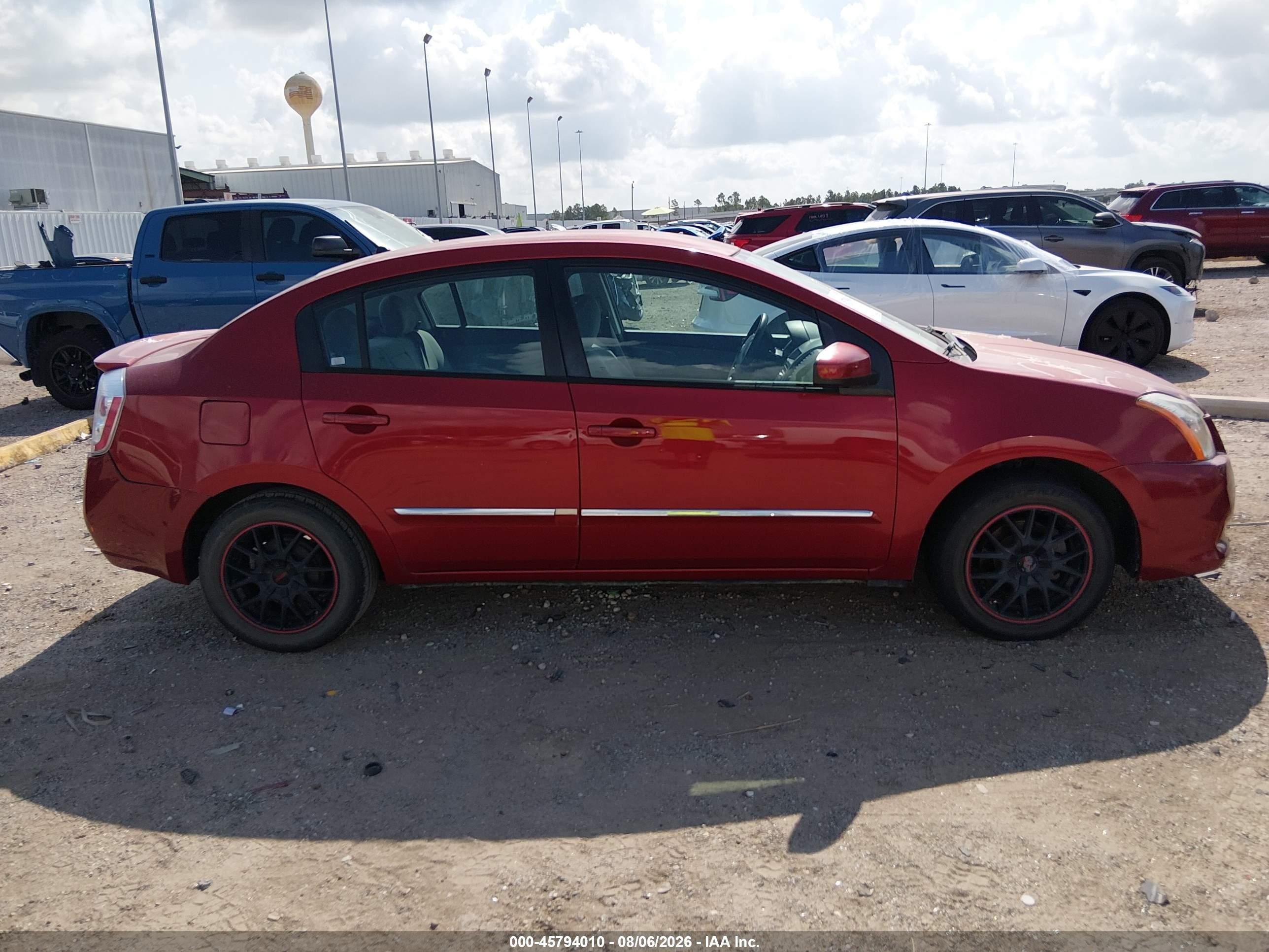 2011 Nissan Sentra 2.0s Red vin: 3N1AB6AP8BL727795