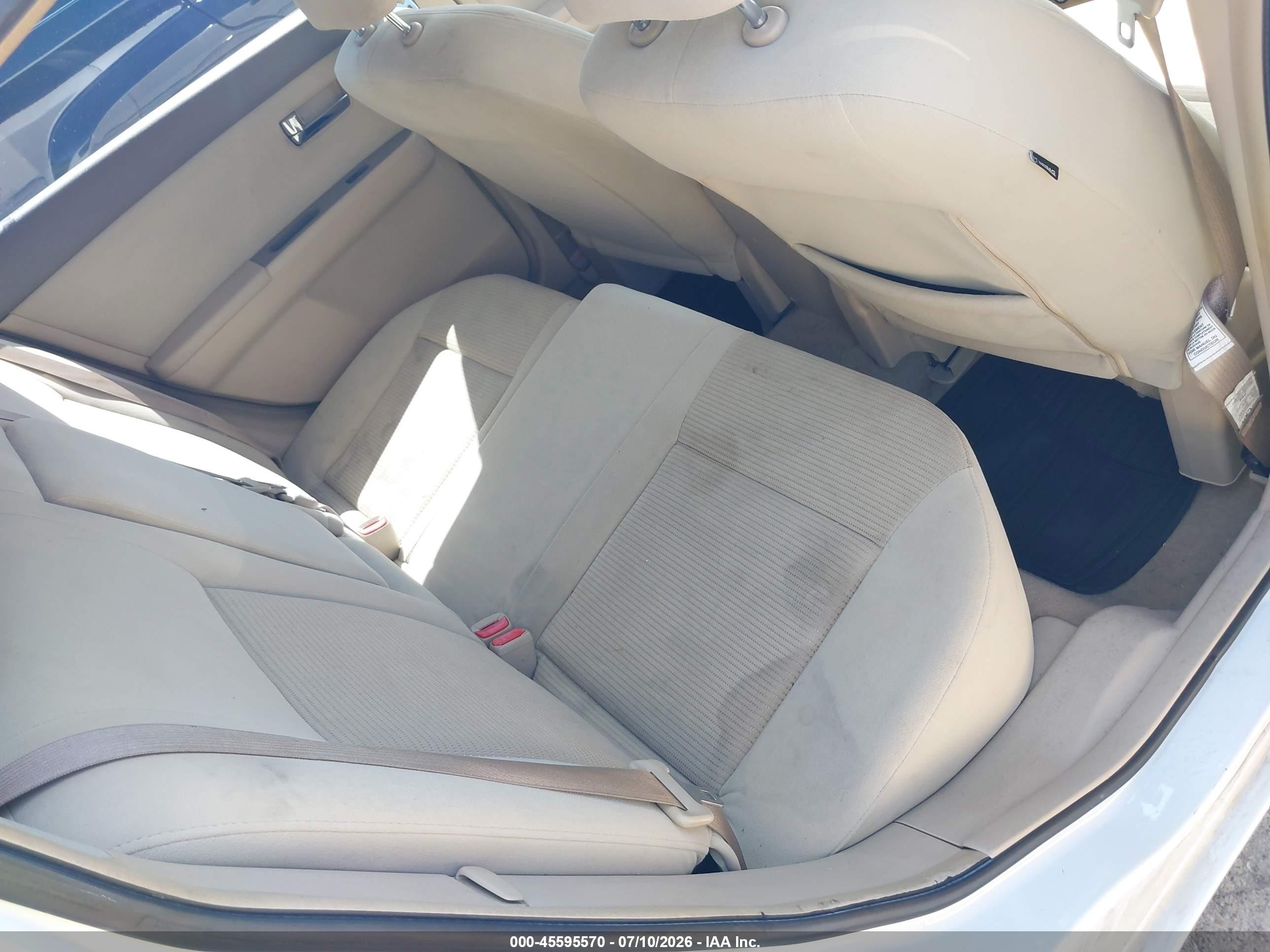 2012 Nissan Sentra 2.0 S White vin: 3N1AB6AP8CL644806