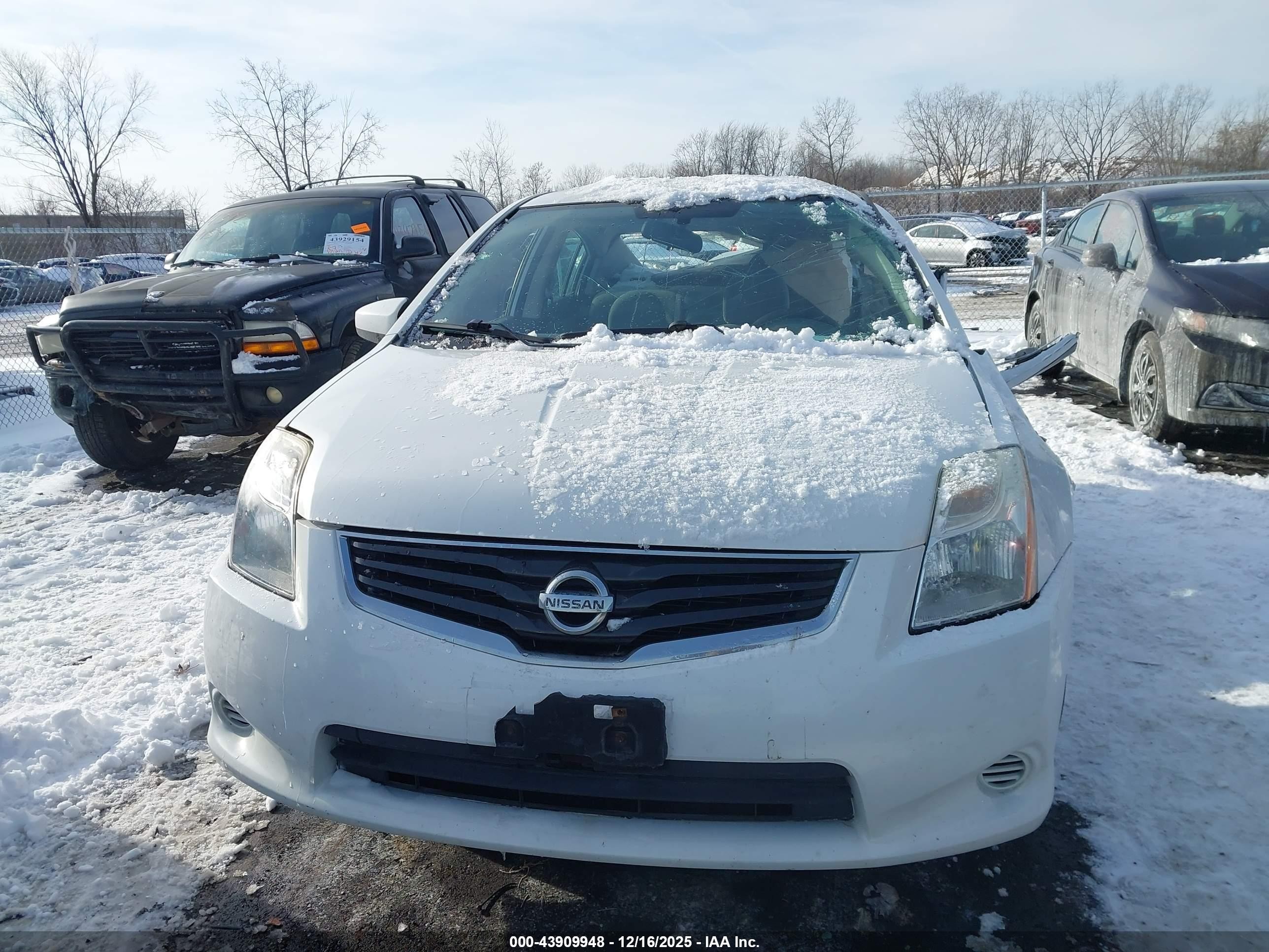 2012 Nissan Sentra 2.0 S Белый vin: 3N1AB6AP8CL710187