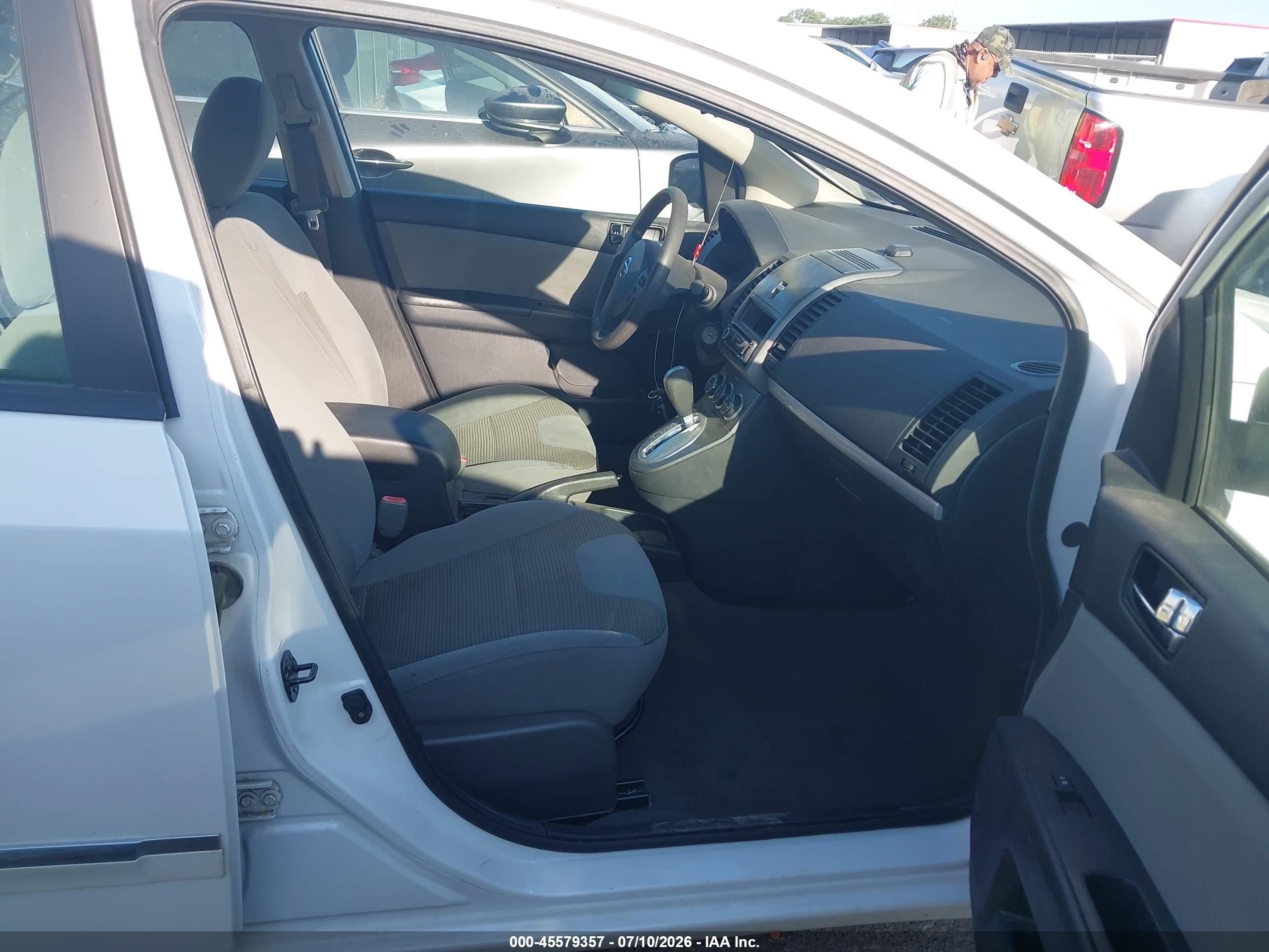2012 Nissan Sentra 2.0 S Белый vin: 3N1AB6AP8CL714661