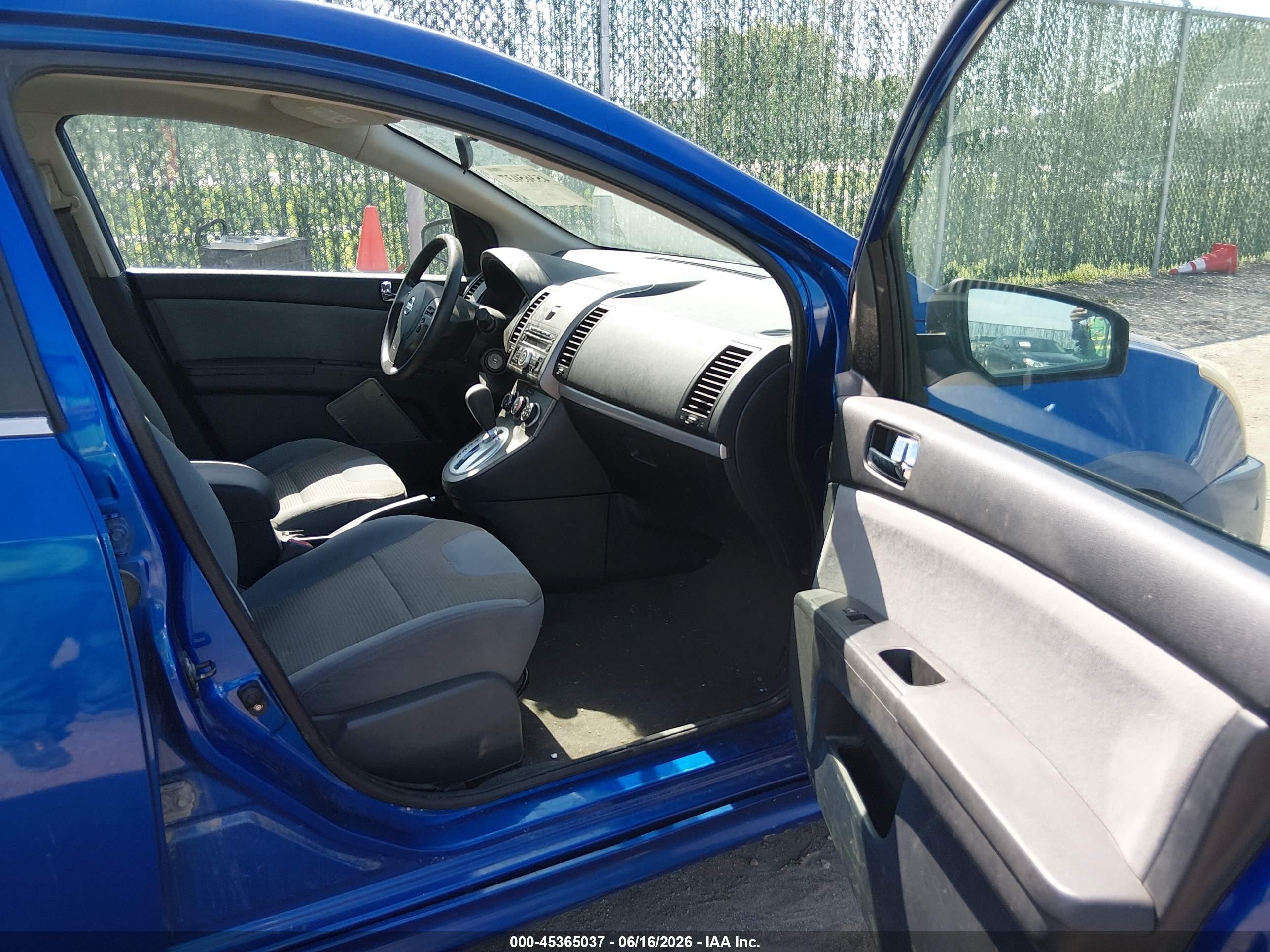 2012 Nissan Sentra 2.0 Sr Синий vin: 3N1AB6AP8CL736787