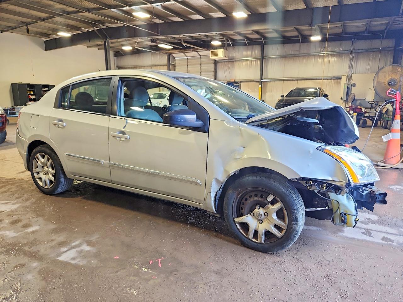 2012 Nissan Sentra 2.0 Серебряный vin: 3N1AB6AP8CL754397