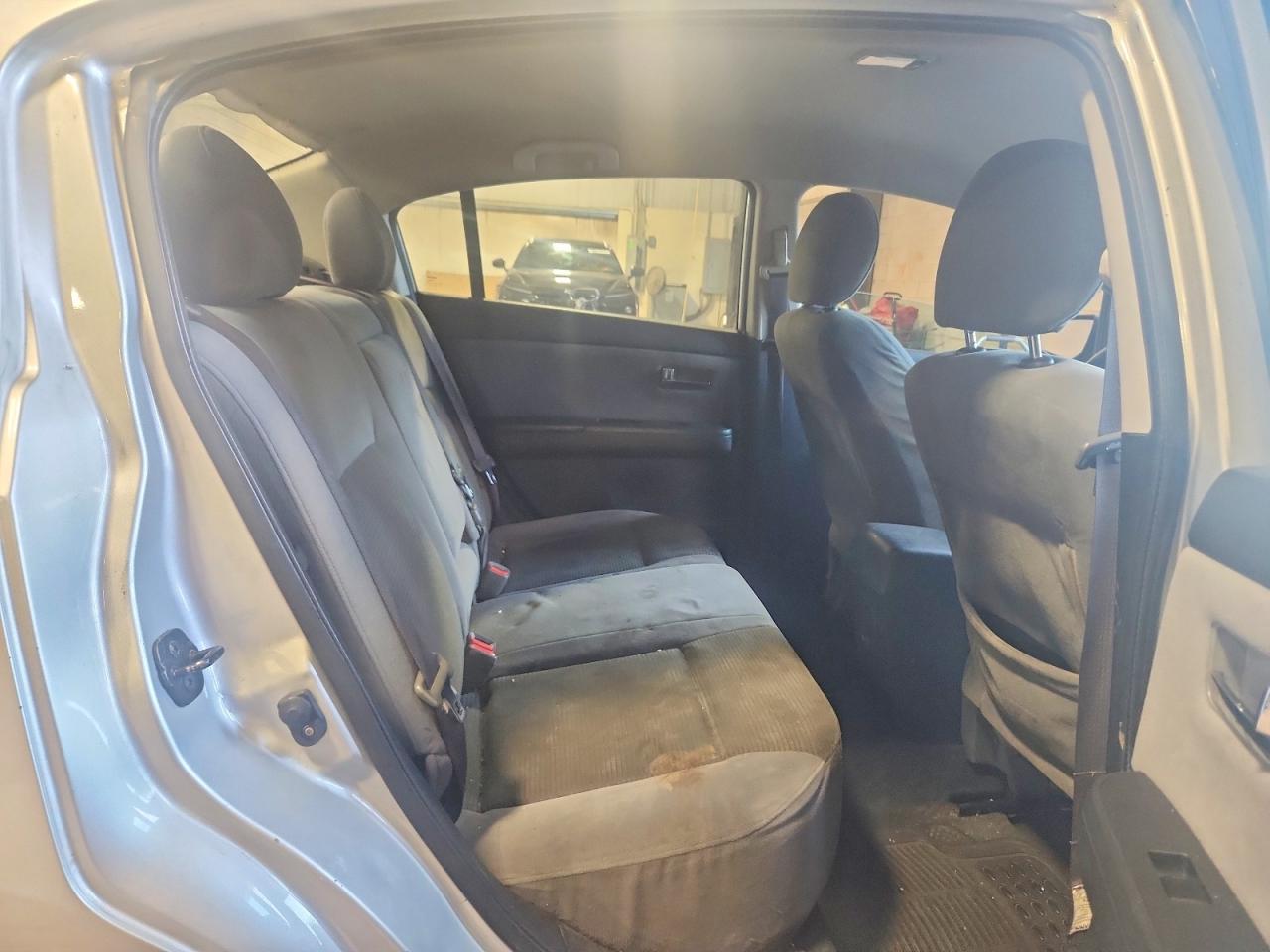 2012 Nissan Sentra 2.0 Серебряный vin: 3N1AB6AP8CL754397