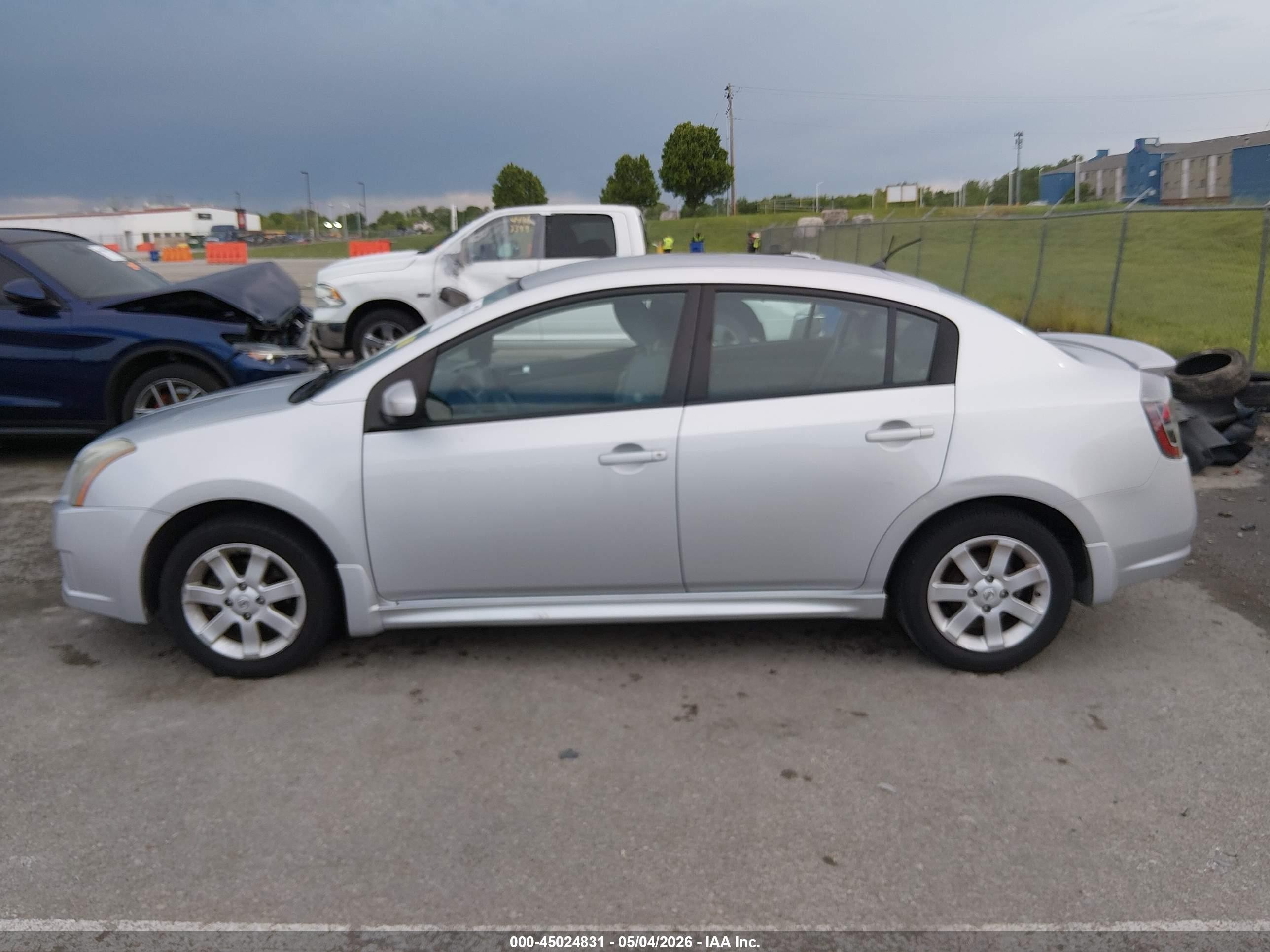 2010 Nissan Sentra 2.0sr Silver vin: 3N1AB6AP9AL714777