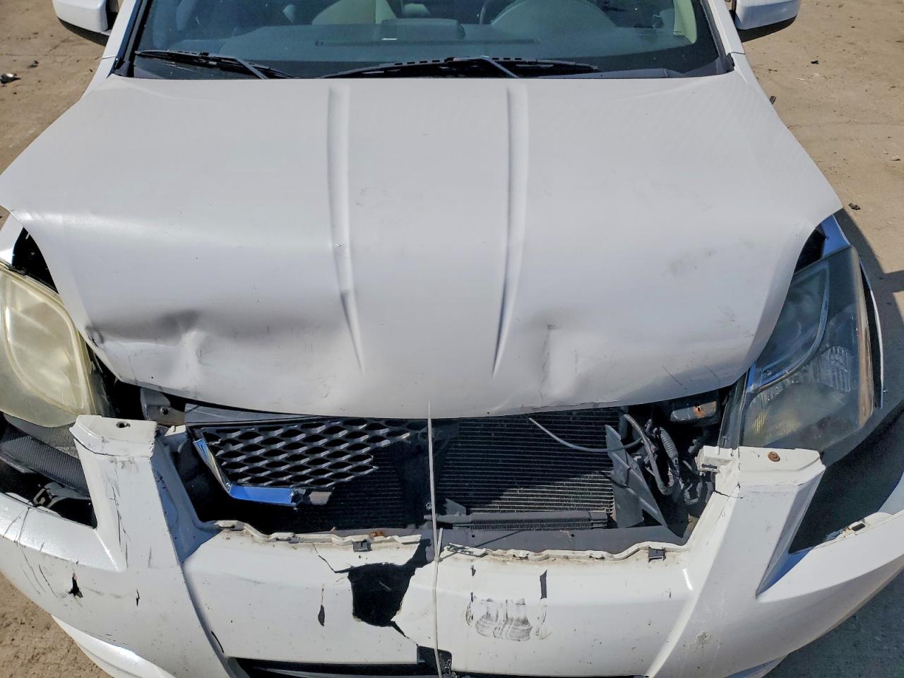 2011 Nissan Sentra 2.0 White vin: 3N1AB6AP9BL631688