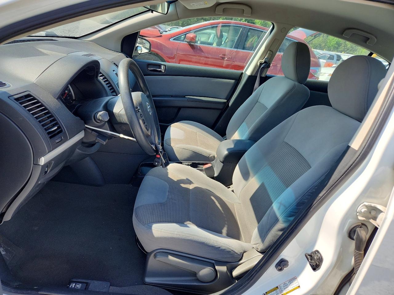 2011 Nissan Sentra 2.0 White vin: 3N1AB6AP9BL657370