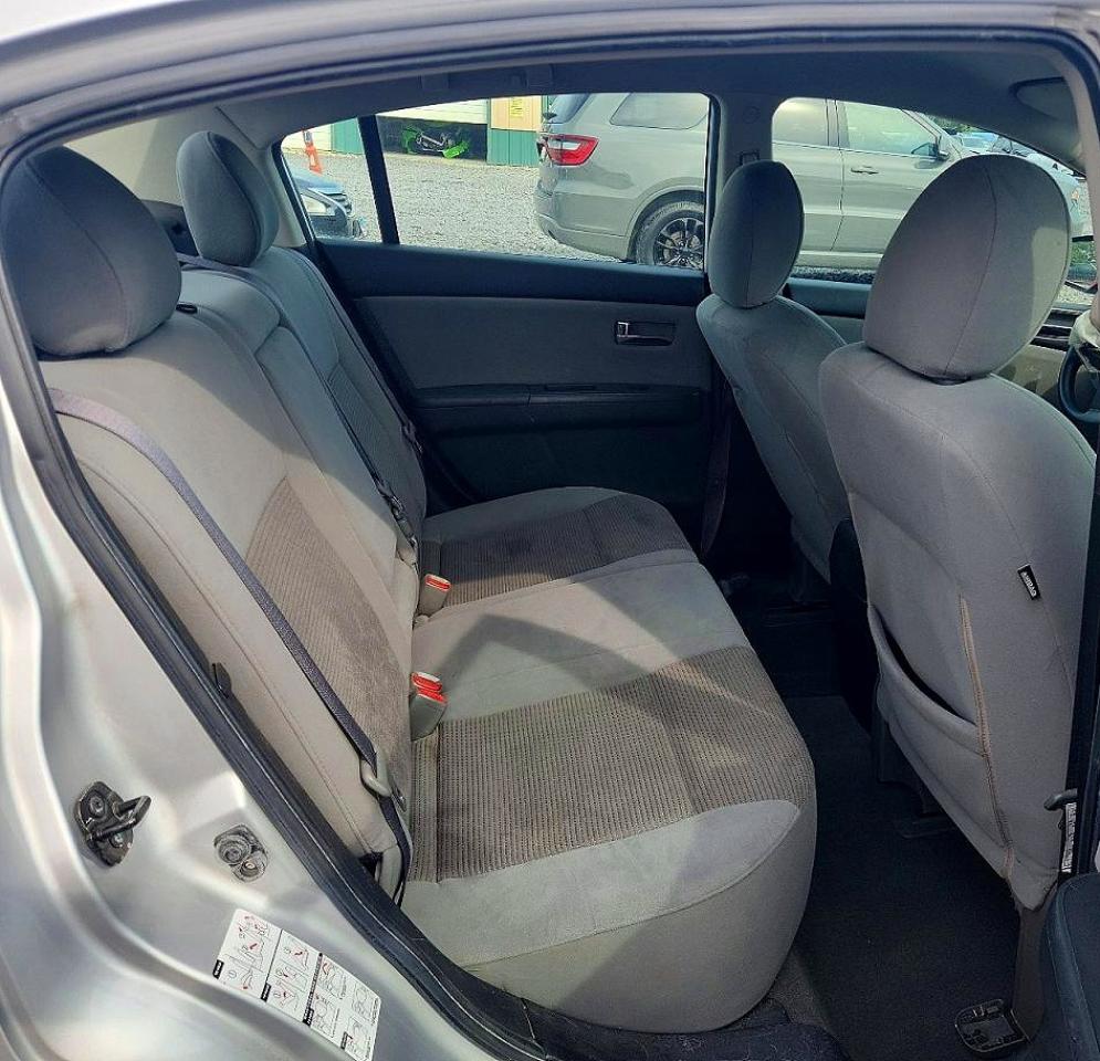 2011 Nissan Sentra 2.0 Silver vin: 3N1AB6AP9BL668014