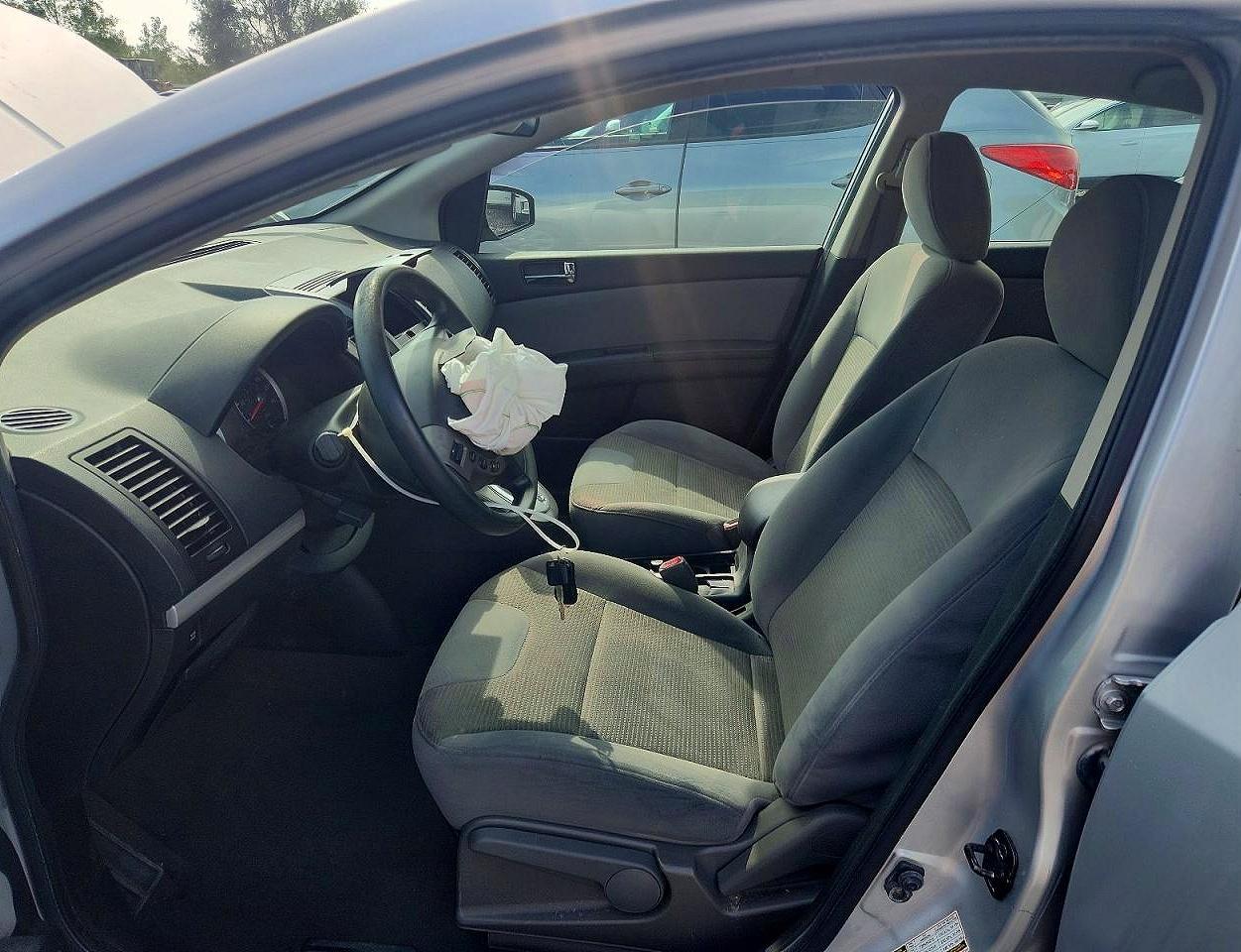 2011 Nissan Sentra 2.0 Silver vin: 3N1AB6AP9BL668014