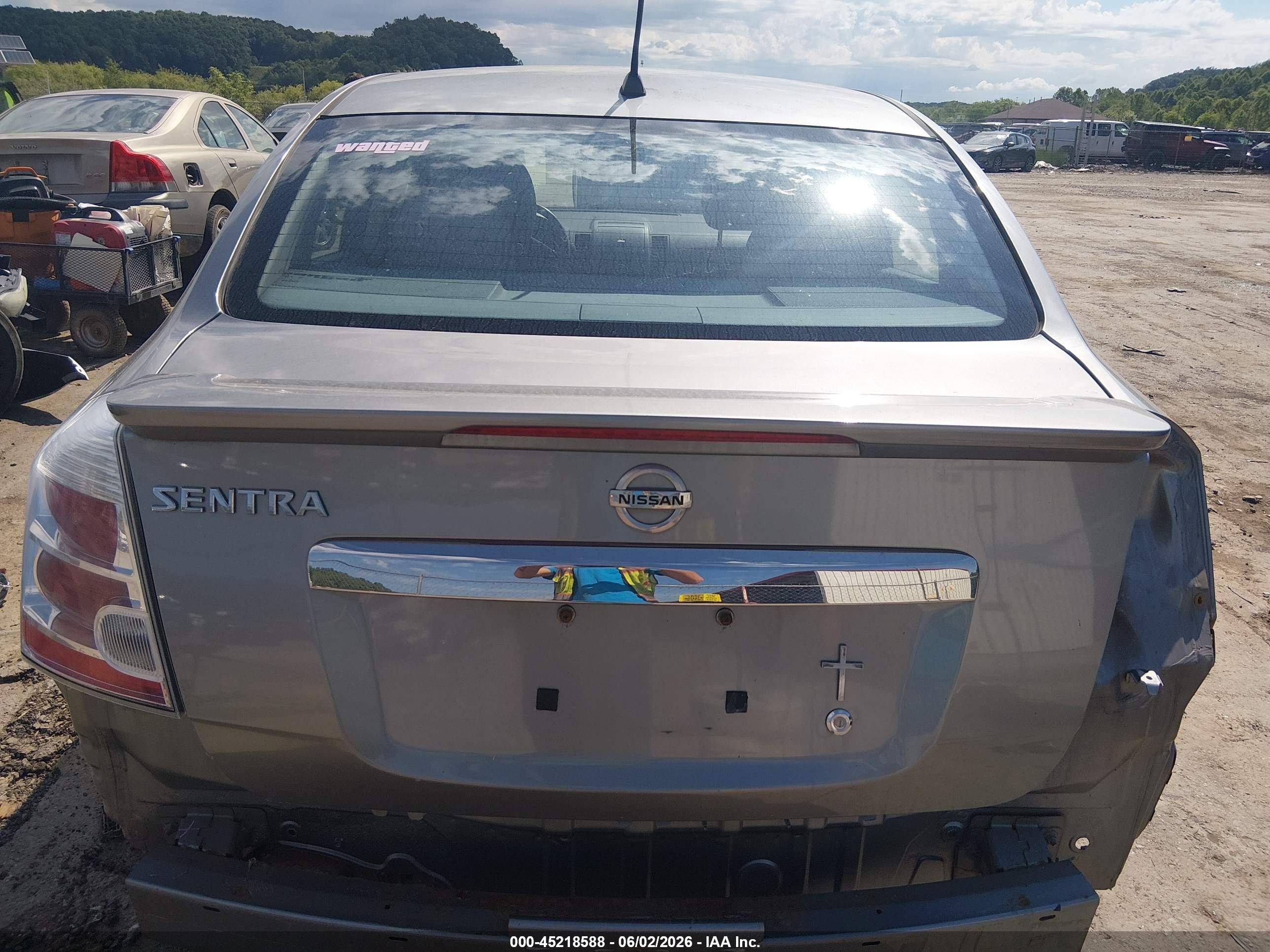 2011 Nissan Sentra 2.0 Silver vin: 3N1AB6AP9BL687629