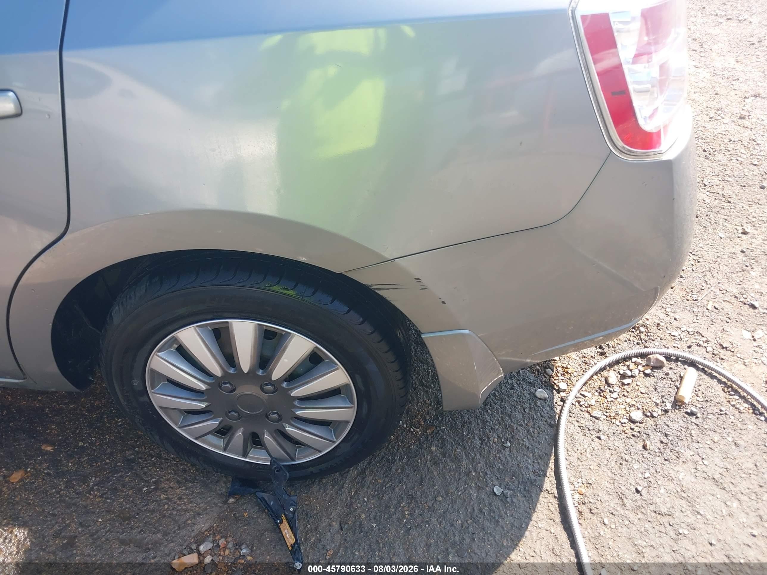 2011 Nissan Sentra 2.0 Silver vin: 3N1AB6AP9BL696444