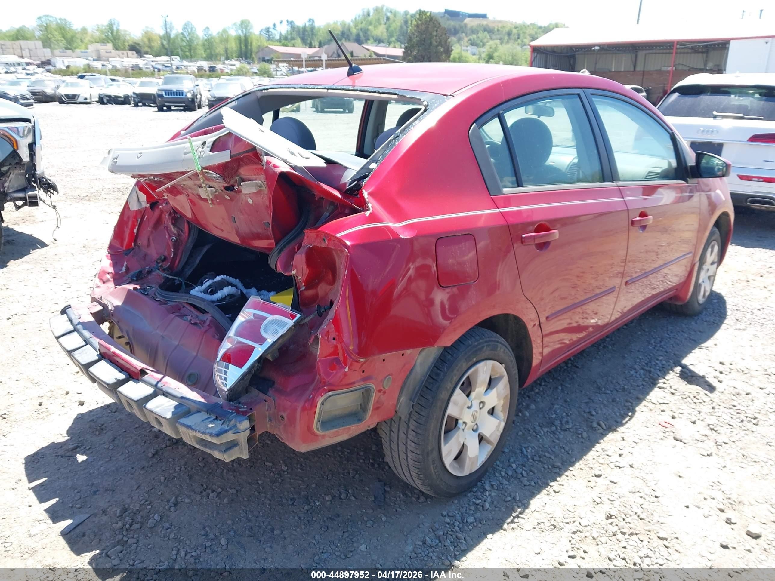 2011 Nissan Sentra 2.0 Red vin: 3N1AB6AP9BL732102