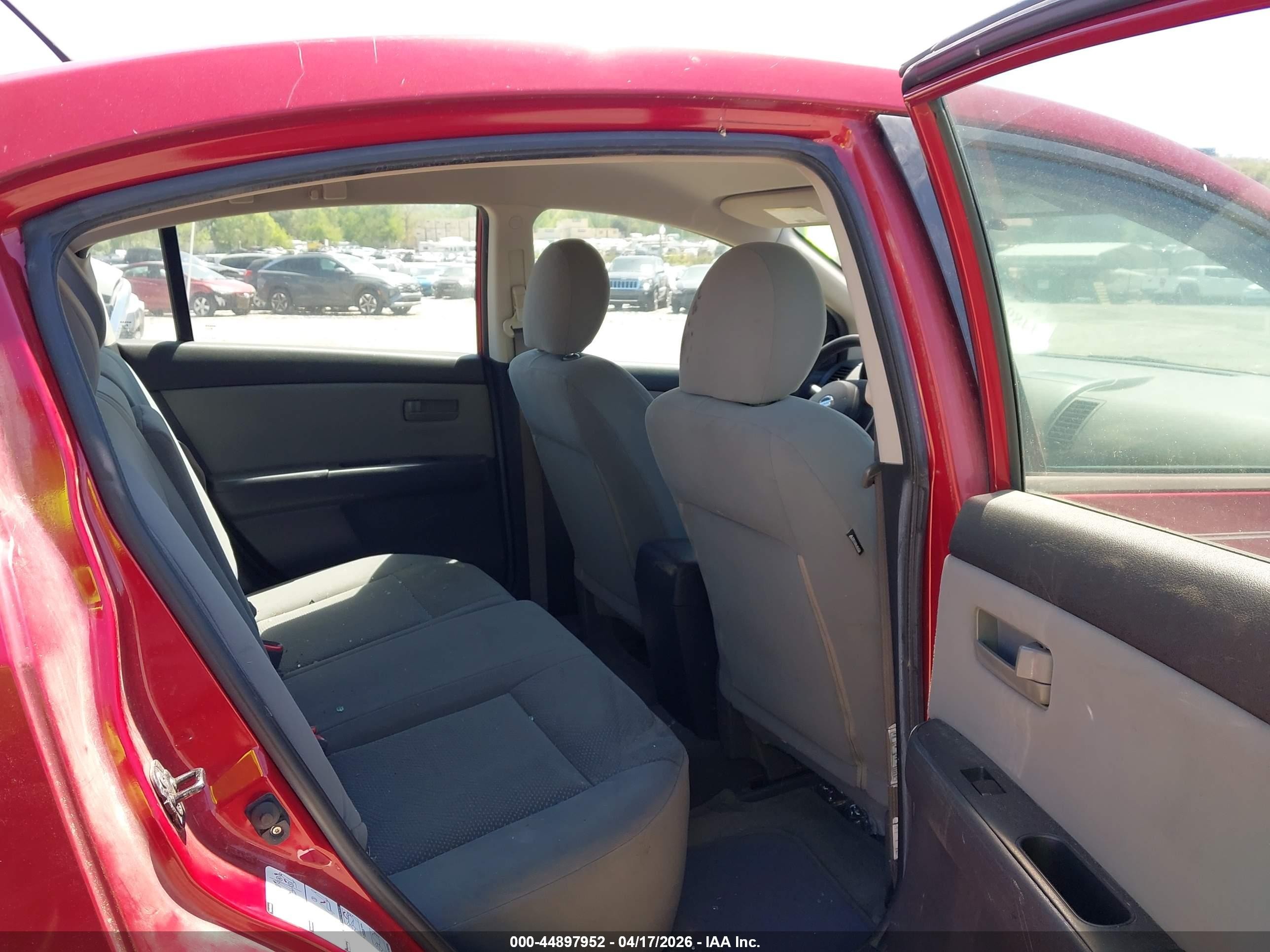 2011 Nissan Sentra 2.0 Red vin: 3N1AB6AP9BL732102