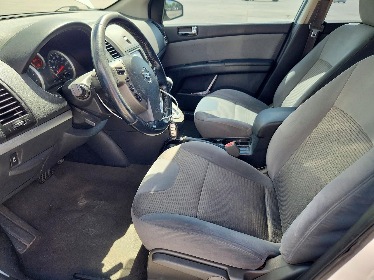 2012 Nissan Sentra 2.0 White vin: 3N1AB6AP9CL625536