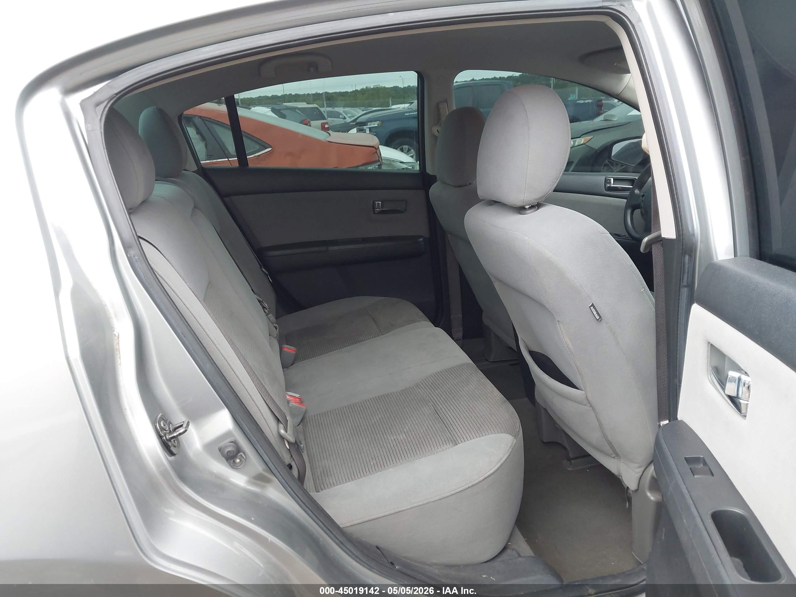 2012 Nissan Sentra 2.0 S Серый vin: 3N1AB6AP9CL636892
