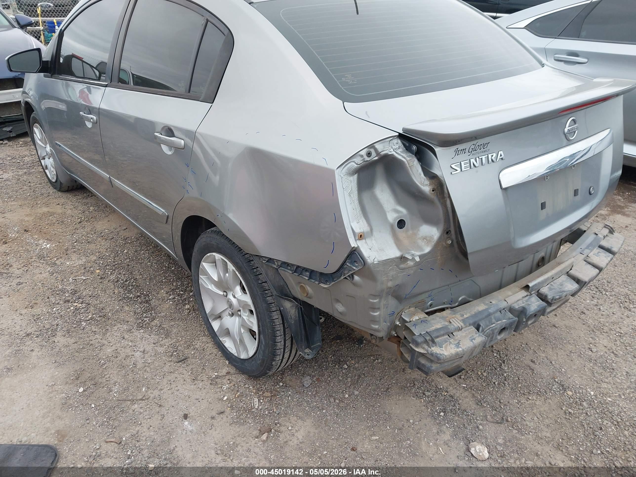 2012 Nissan Sentra 2.0 S Серый vin: 3N1AB6AP9CL636892