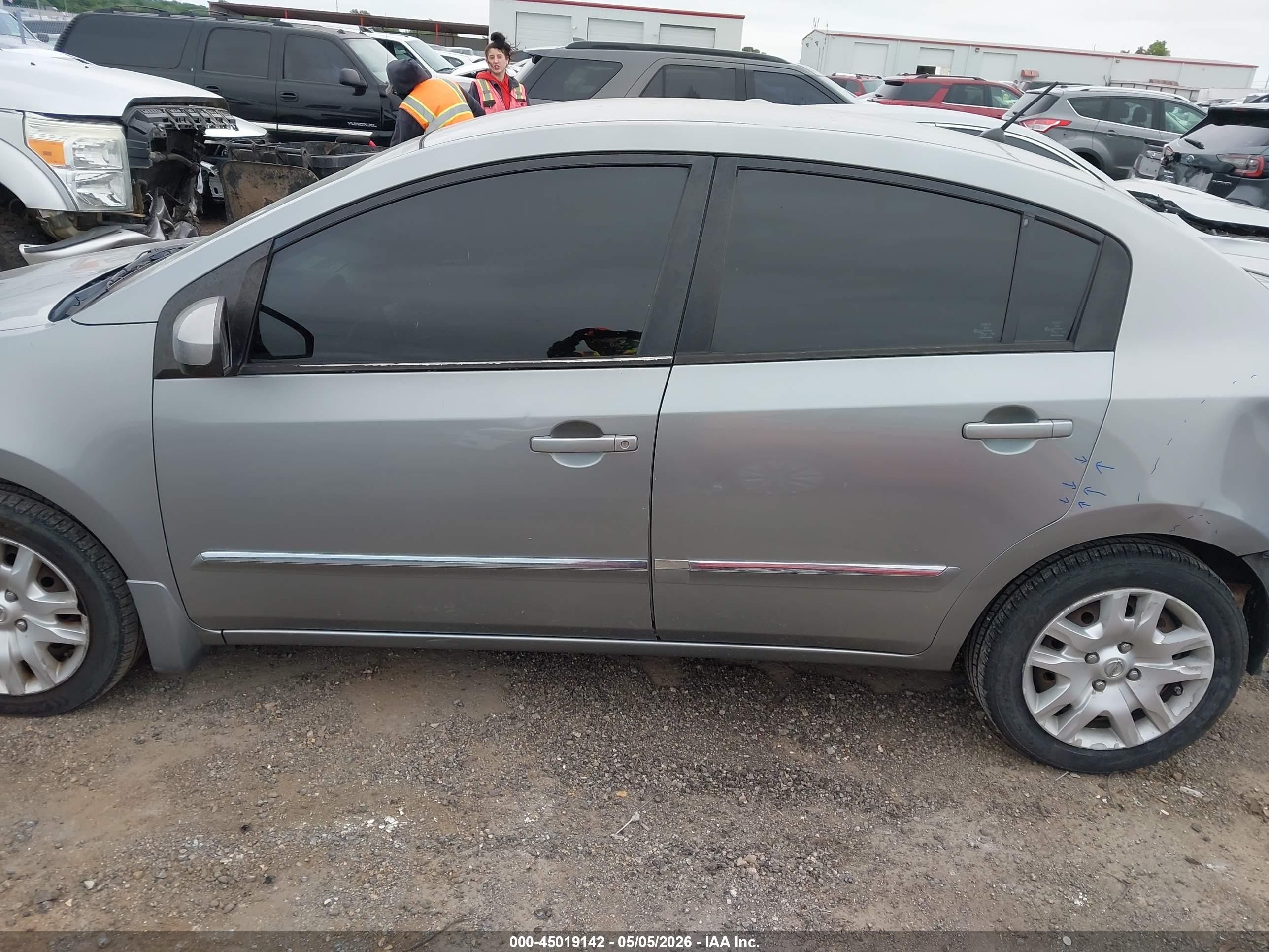 2012 Nissan Sentra 2.0 S Серый vin: 3N1AB6AP9CL636892