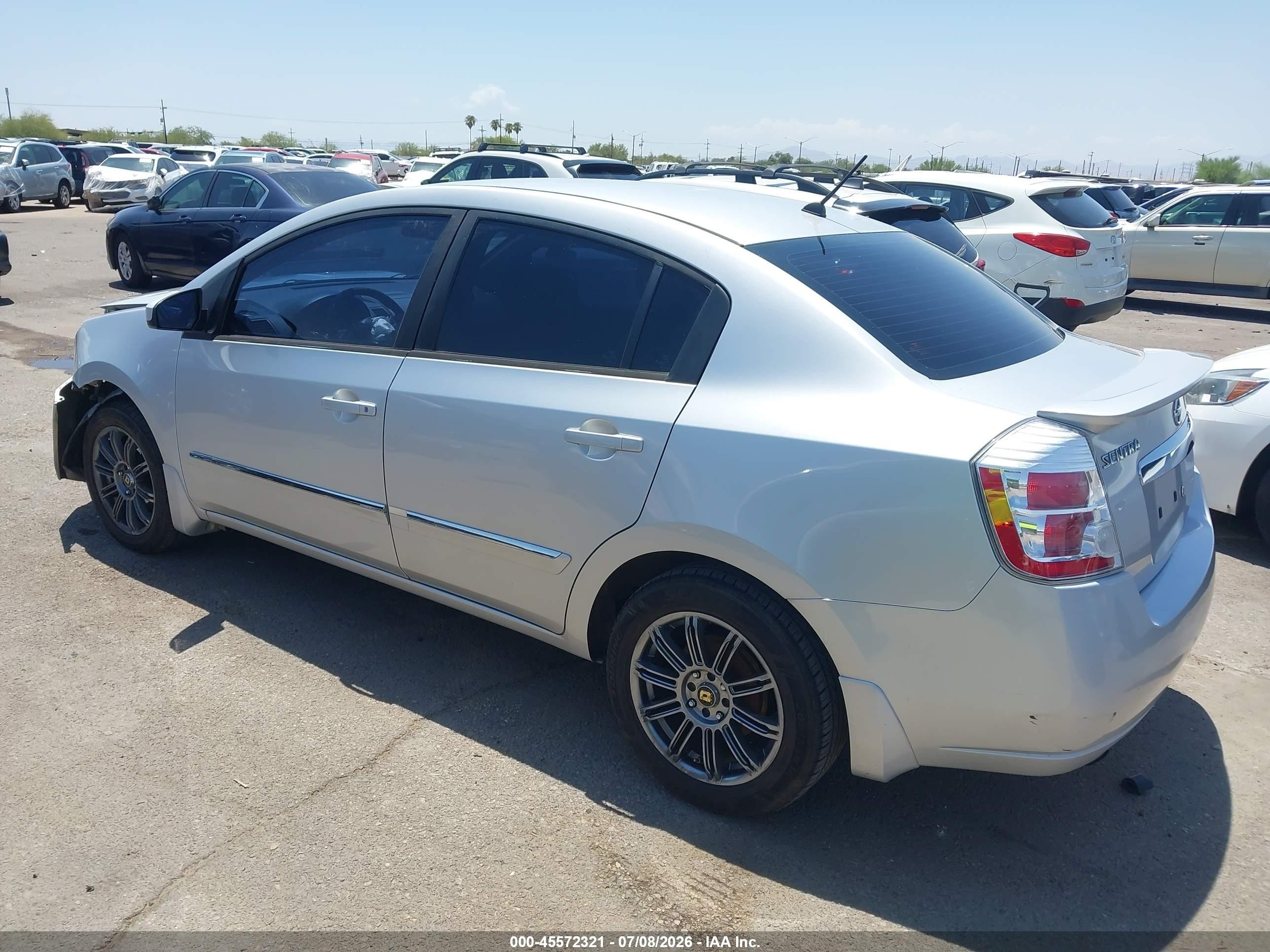 2012 Nissan Sentra 2.0 S Серебряный vin: 3N1AB6AP9CL671092