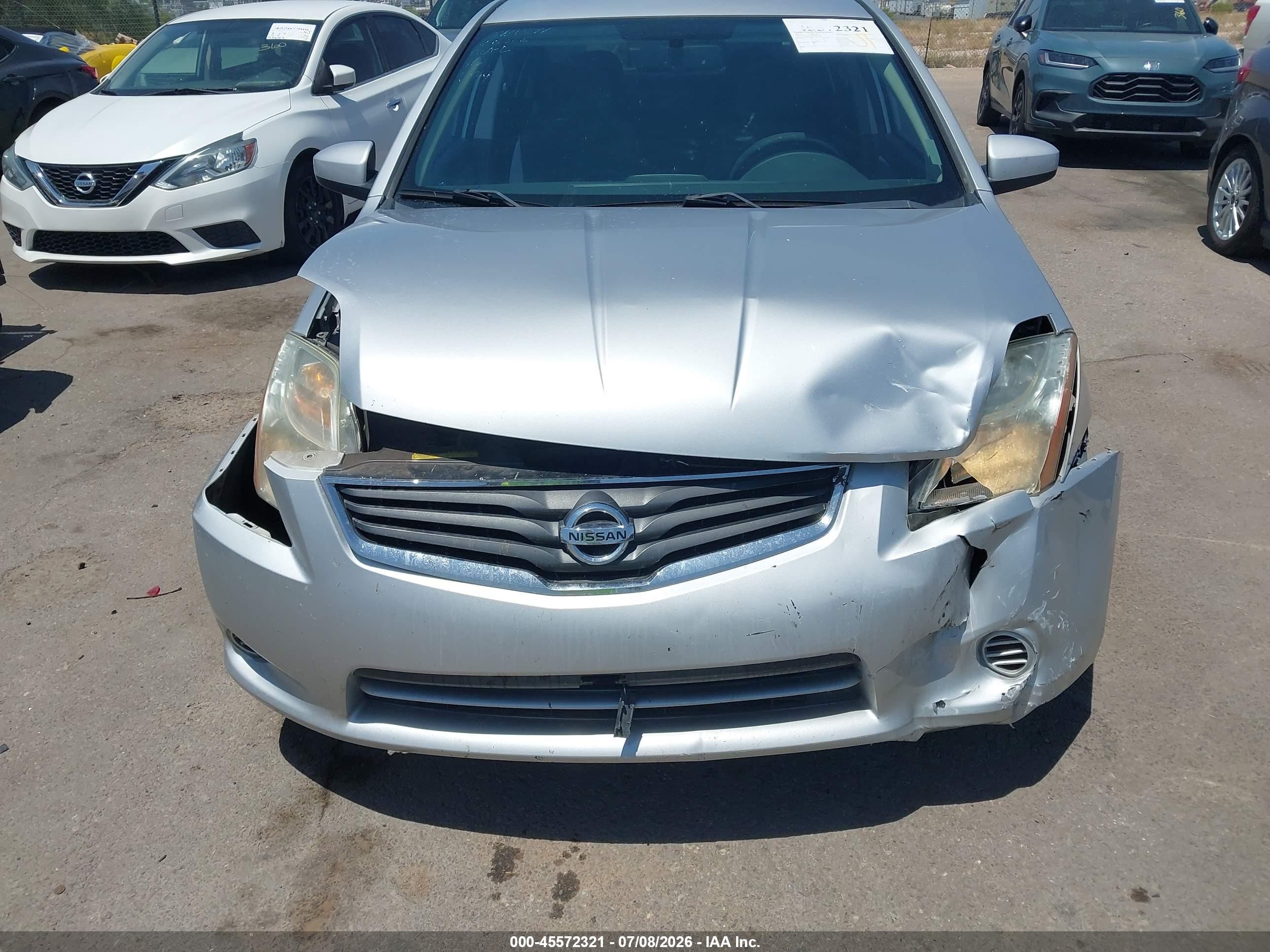 2012 Nissan Sentra 2.0 S Серебряный vin: 3N1AB6AP9CL671092