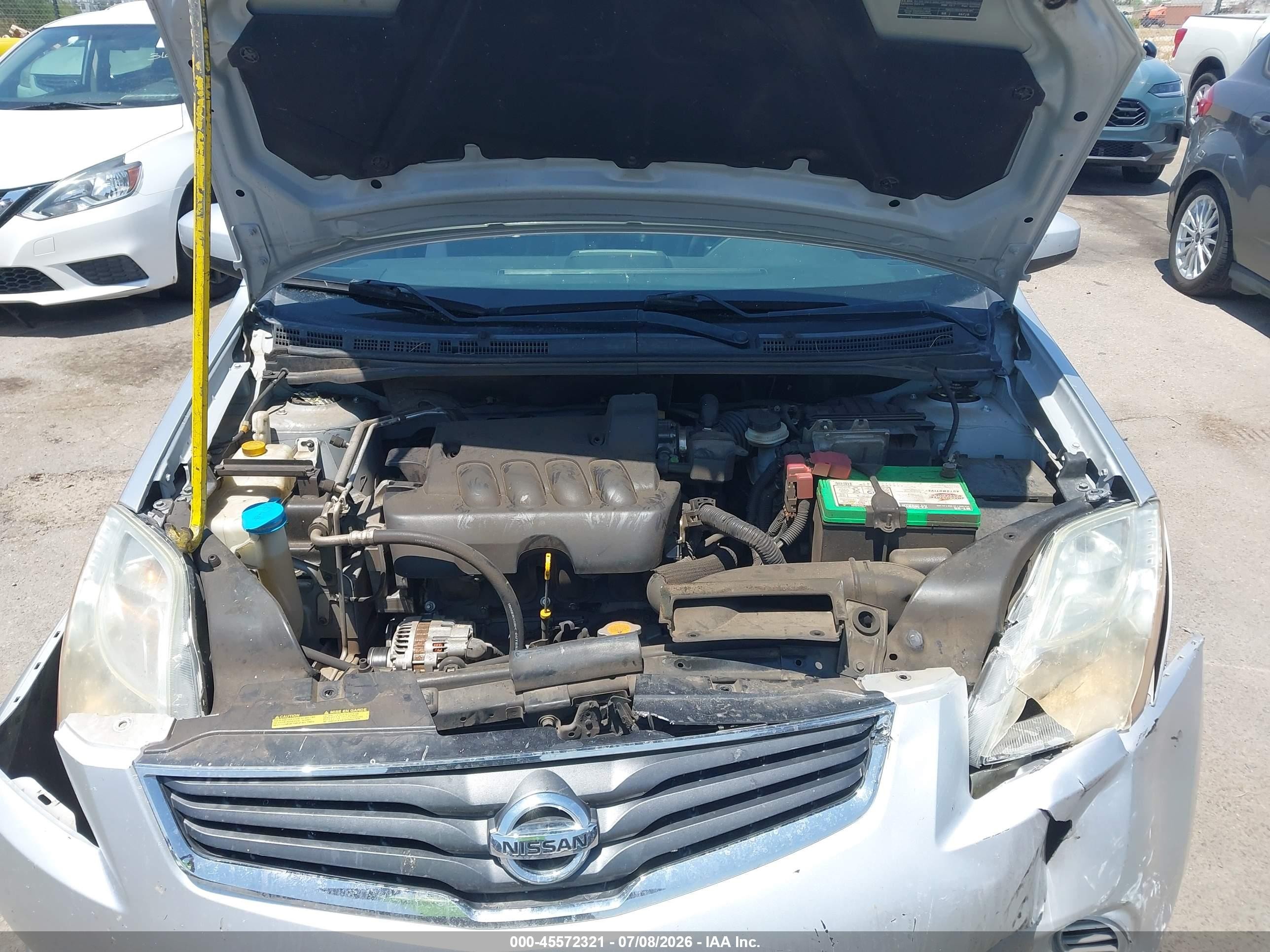 2012 Nissan Sentra 2.0 S Серебряный vin: 3N1AB6AP9CL671092