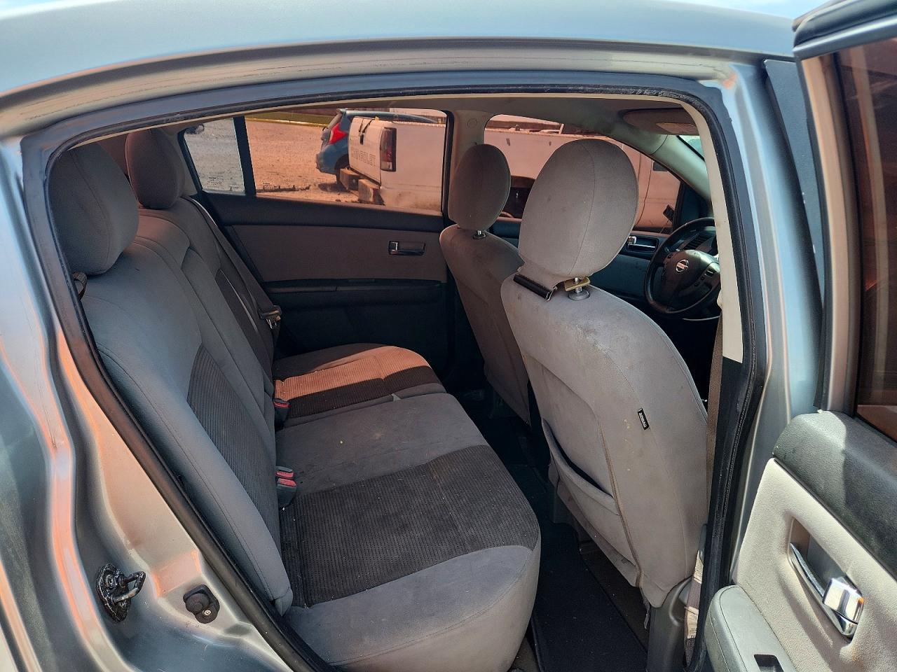 2012 Nissan Sentra 2.0 Silver vin: 3N1AB6AP9CL683730