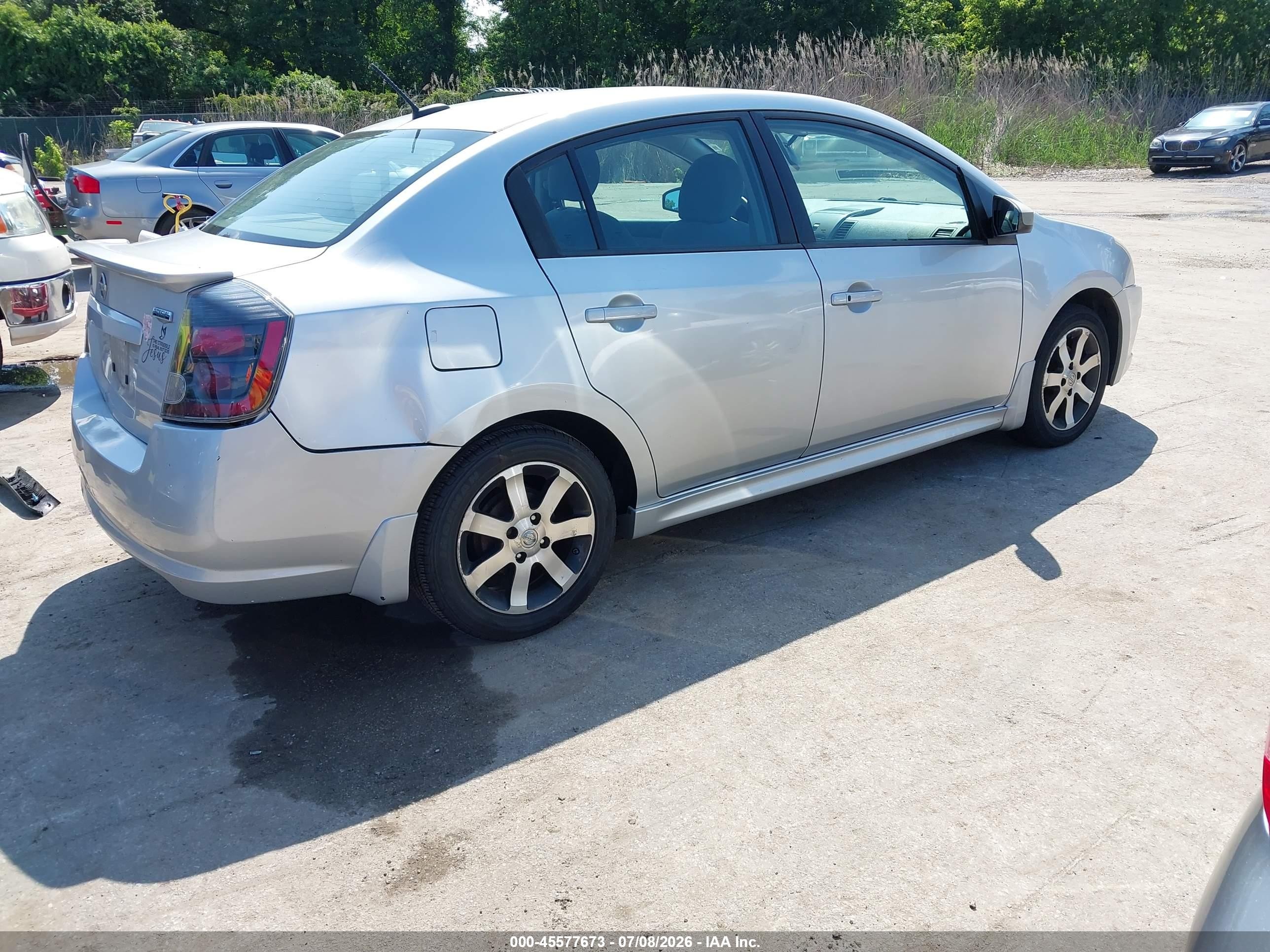 2012 Nissan Sentra 2.0 Sr Серебряный vin: 3N1AB6AP9CL778675
