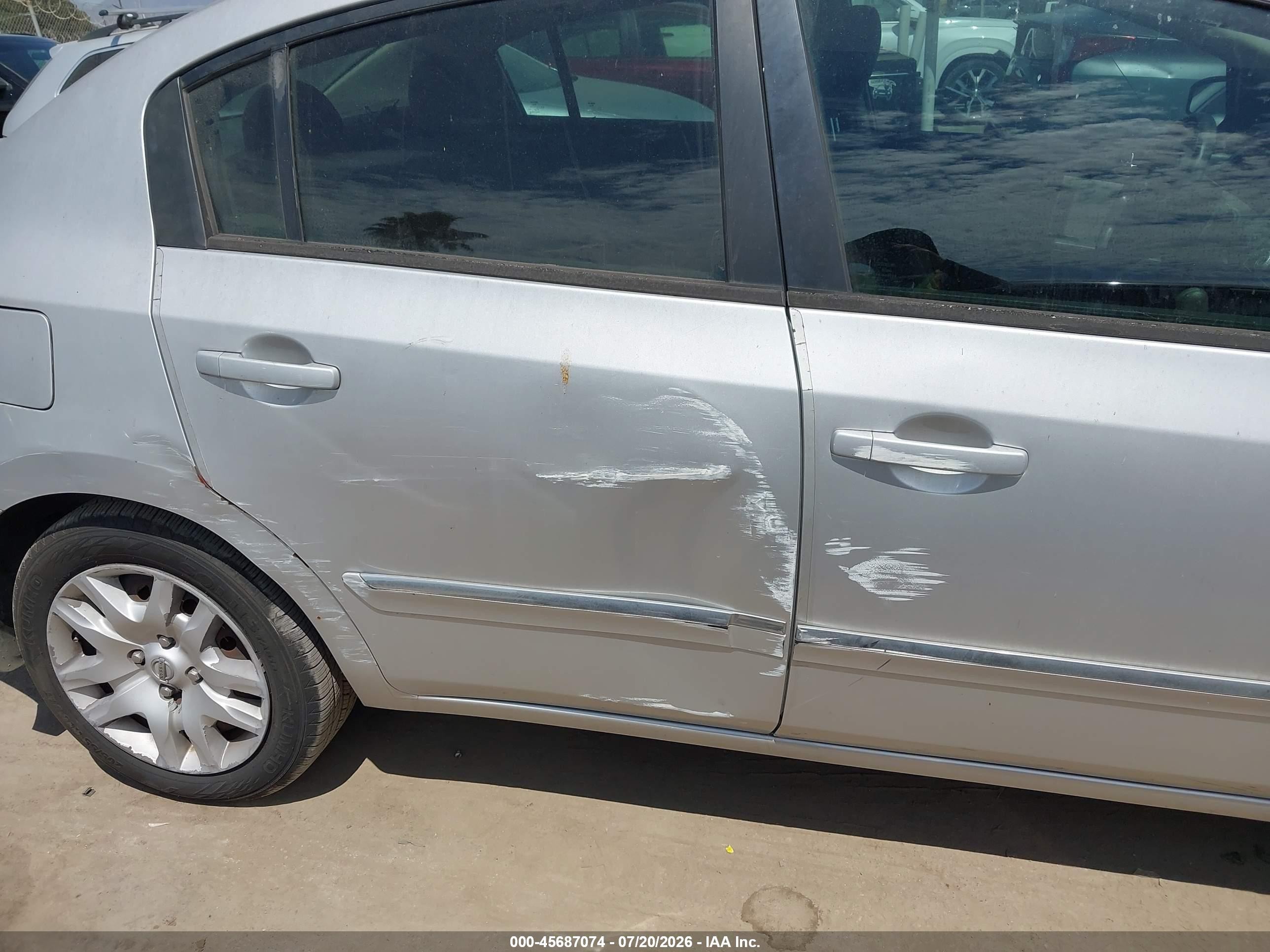 2012 Nissan Sentra 2.0 S Silver vin: 3N1AB6AP9CL780491