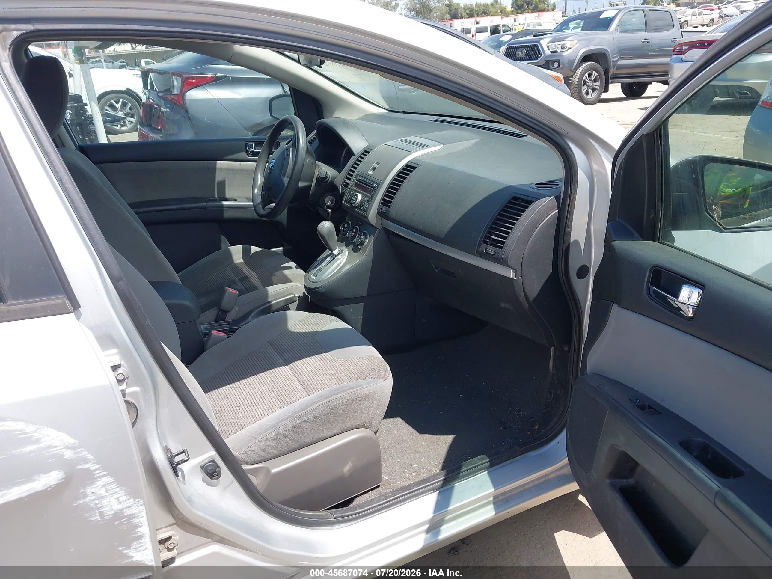 2012 Nissan Sentra 2.0 S Silver vin: 3N1AB6AP9CL780491