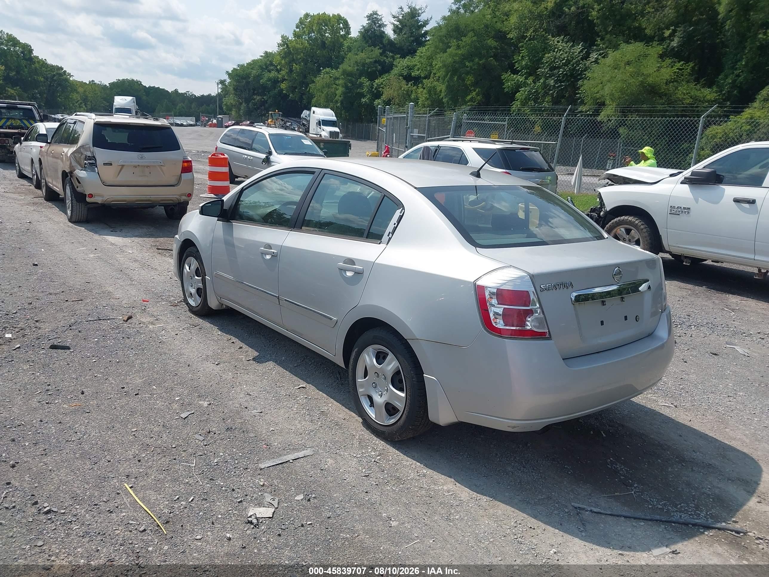 2010 Nissan Sentra 2.0s Silver vin: 3N1AB6APXAL609777