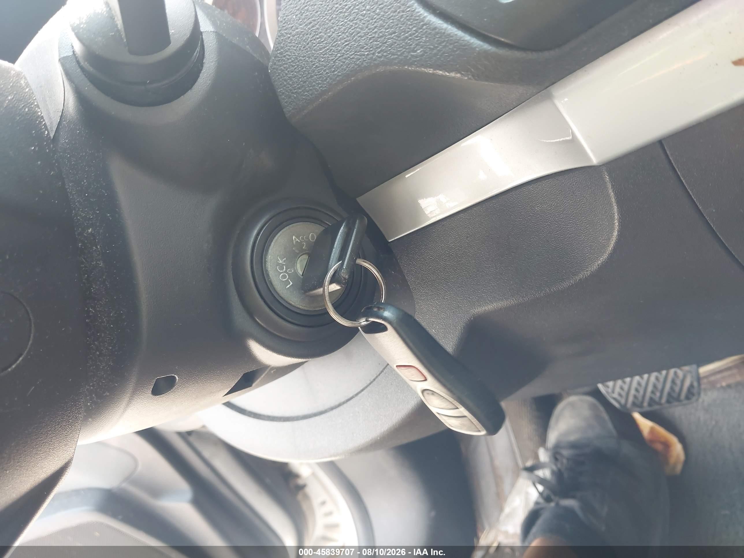 2010 Nissan Sentra 2.0s Silver vin: 3N1AB6APXAL609777