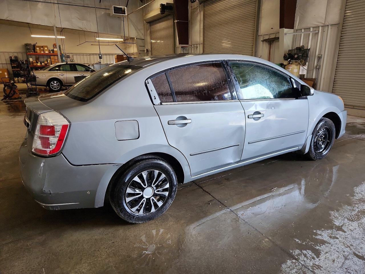 2010 Nissan Sentra 2.0 Two Tone vin: 3N1AB6APXAL611500