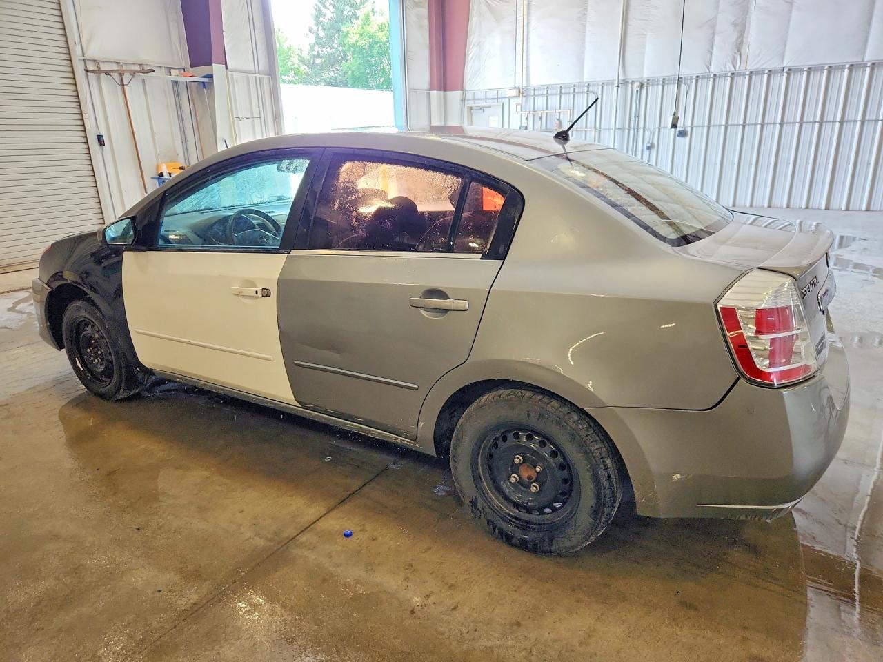 2010 Nissan Sentra 2.0 Two Tone vin: 3N1AB6APXAL611500