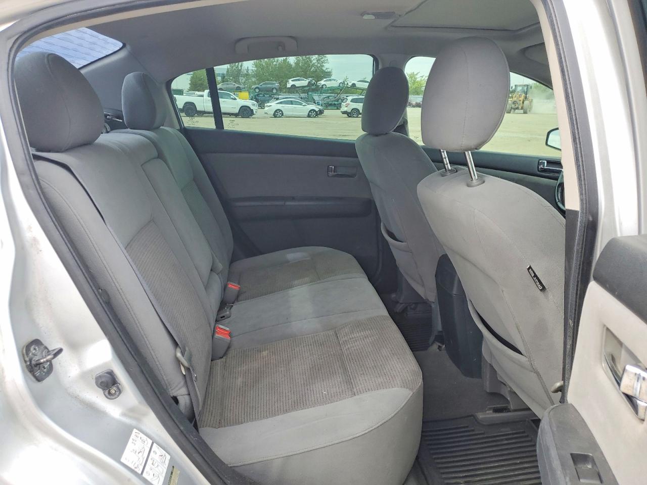 2010 Nissan Sentra 2.0 Silver vin: 3N1AB6APXAL625560