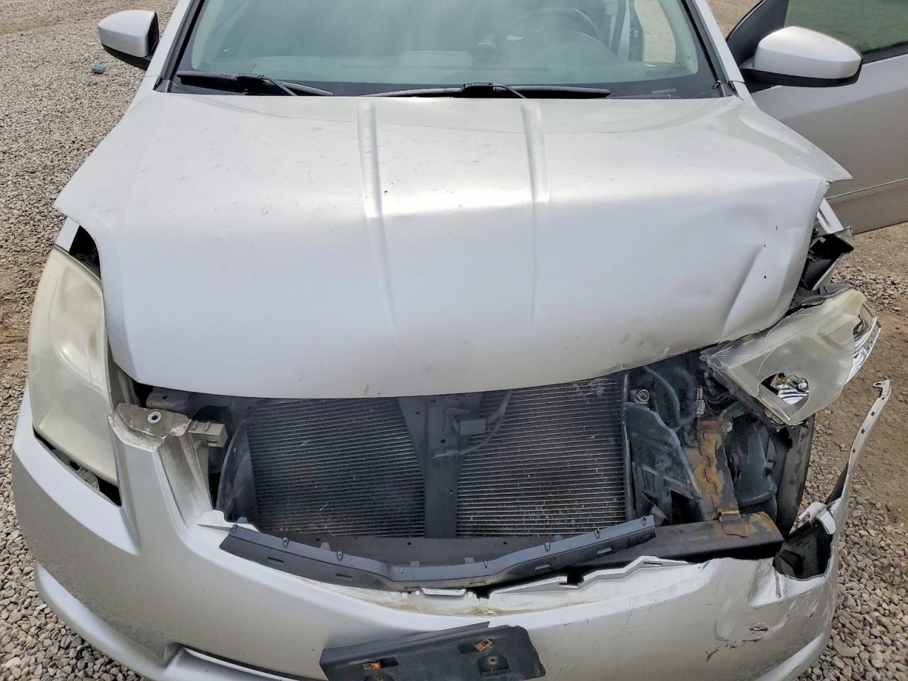 2010 Nissan Sentra 2.0 Silver vin: 3N1AB6APXAL625560
