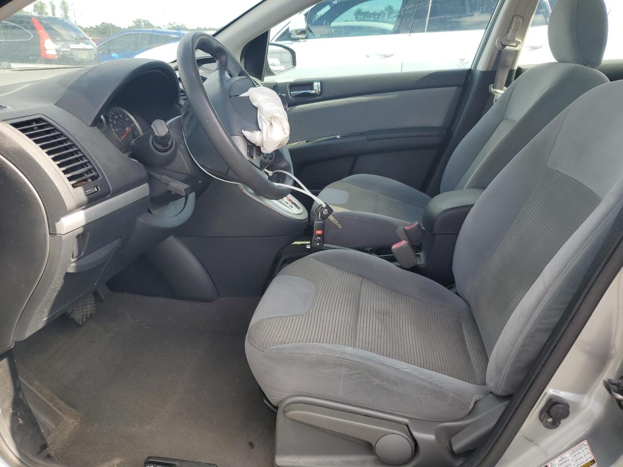 2010 Nissan Sentra 2.0 Silver vin: 3N1AB6APXAL630774