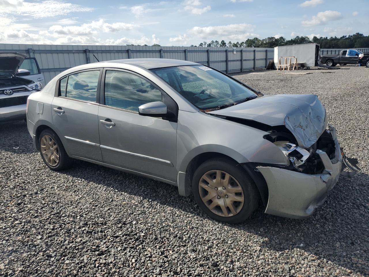 2010 Nissan Sentra 2.0 Silver vin: 3N1AB6APXAL630774