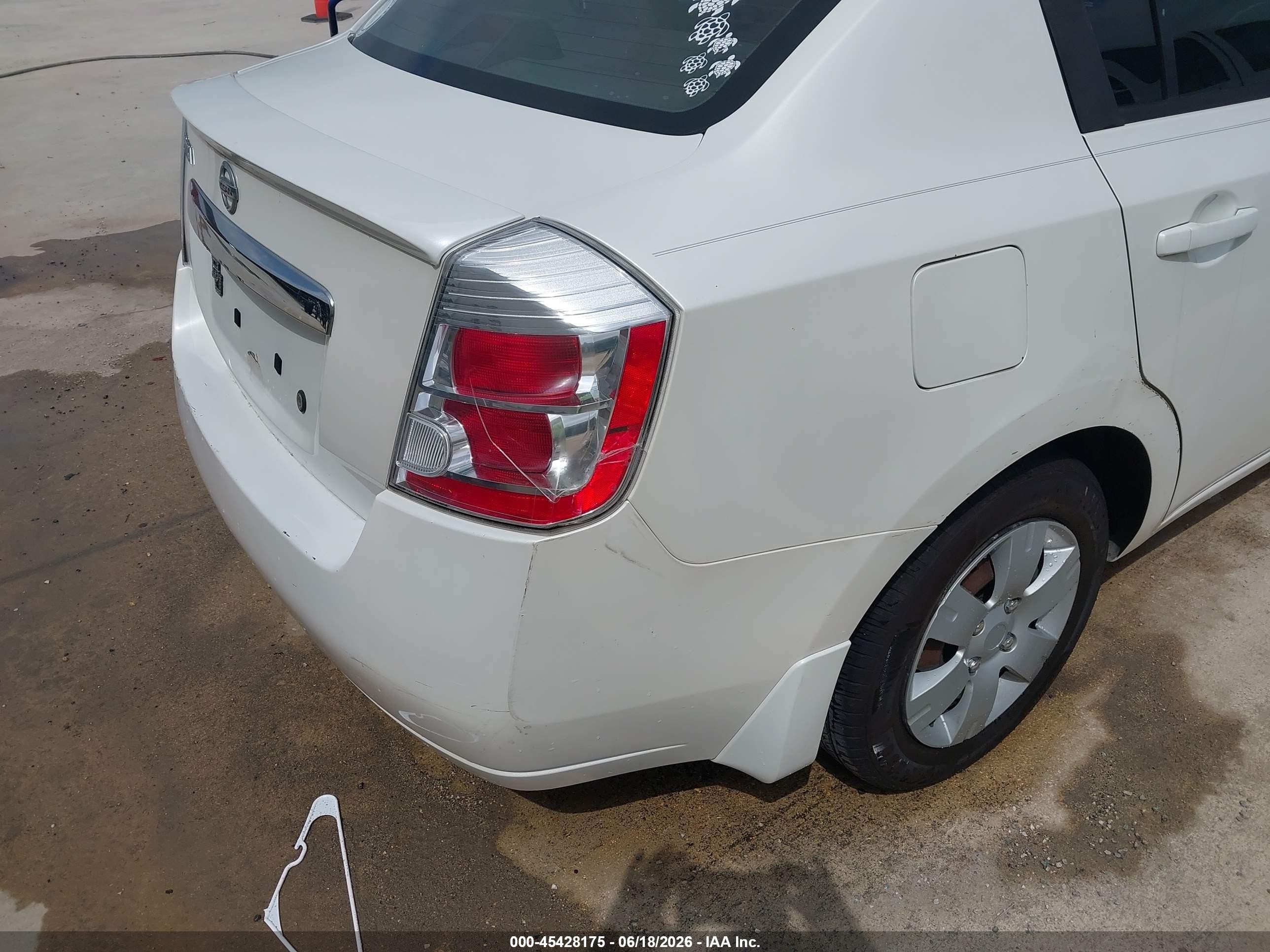2010 Nissan Sentra 2.0 White vin: 3N1AB6APXAL663077