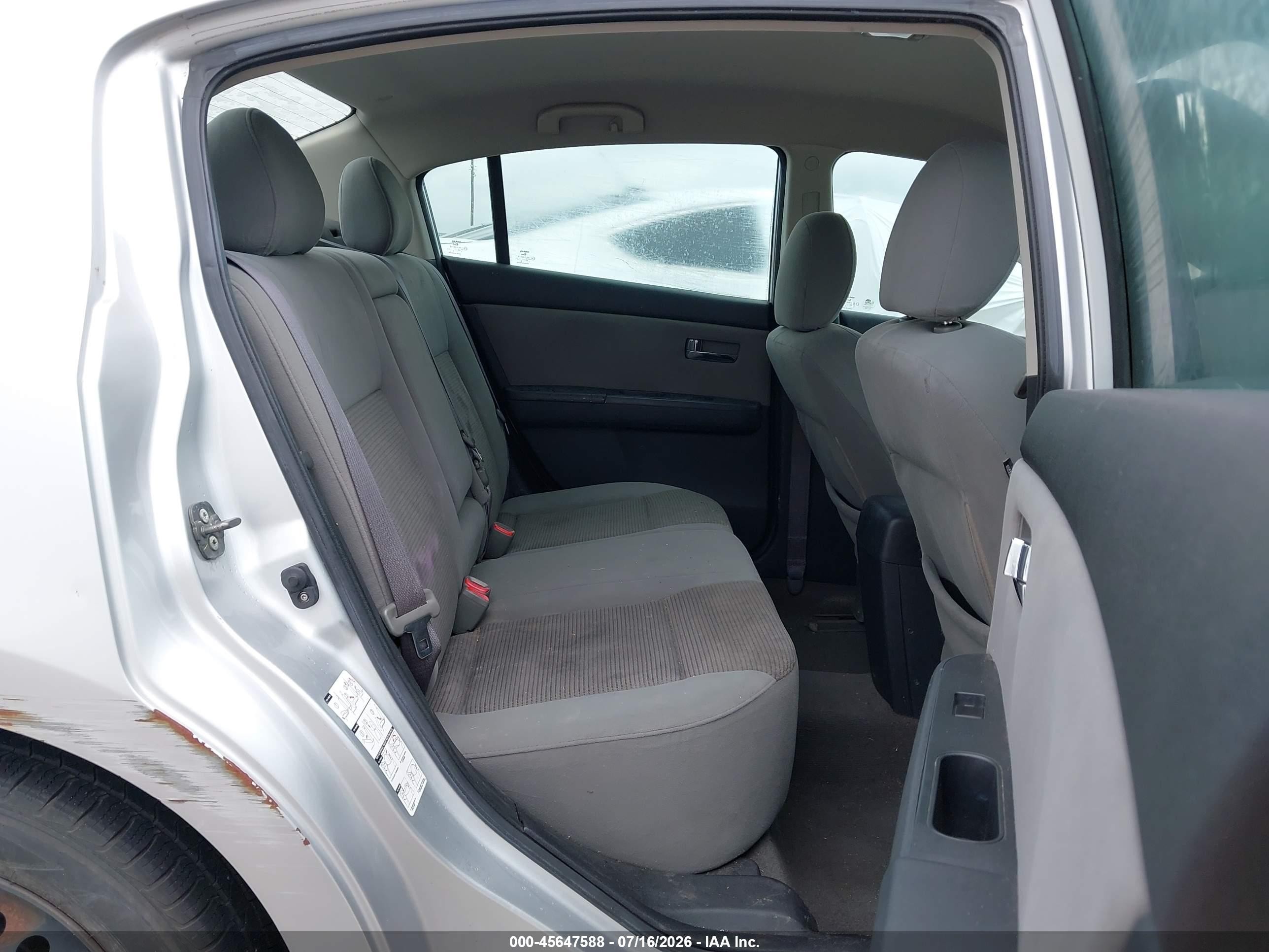 2010 Nissan Sentra 2.0s Silver vin: 3N1AB6APXAL701844