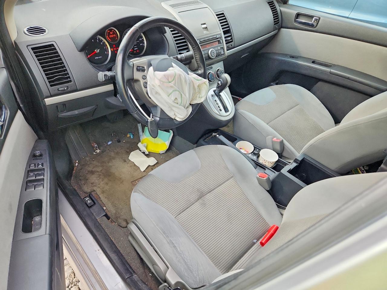 2010 Nissan Sentra 2.0 Серебряный vin: 3N1AB6APXAL716926