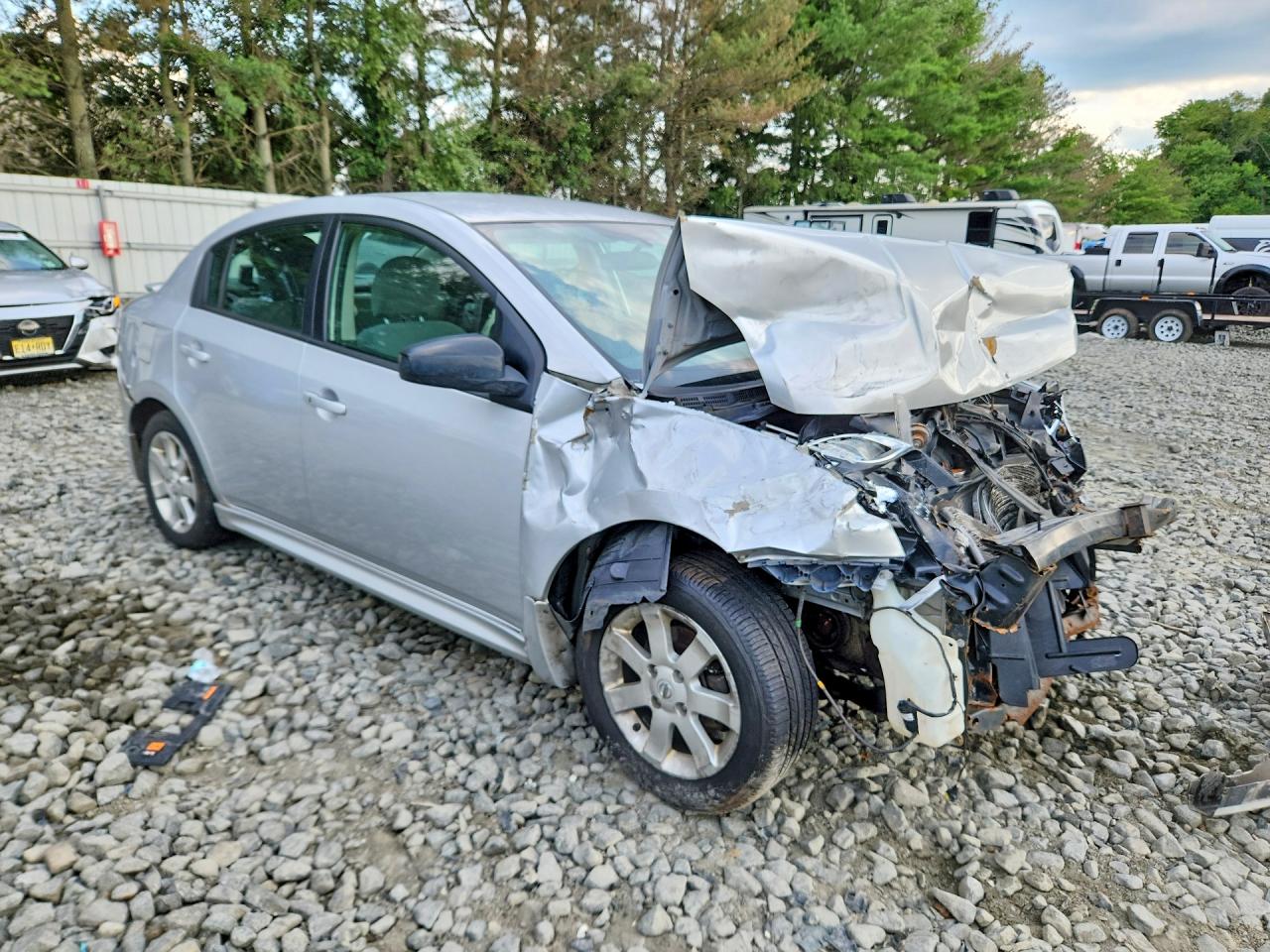 2010 Nissan Sentra 2.0 Серебряный vin: 3N1AB6APXAL716926