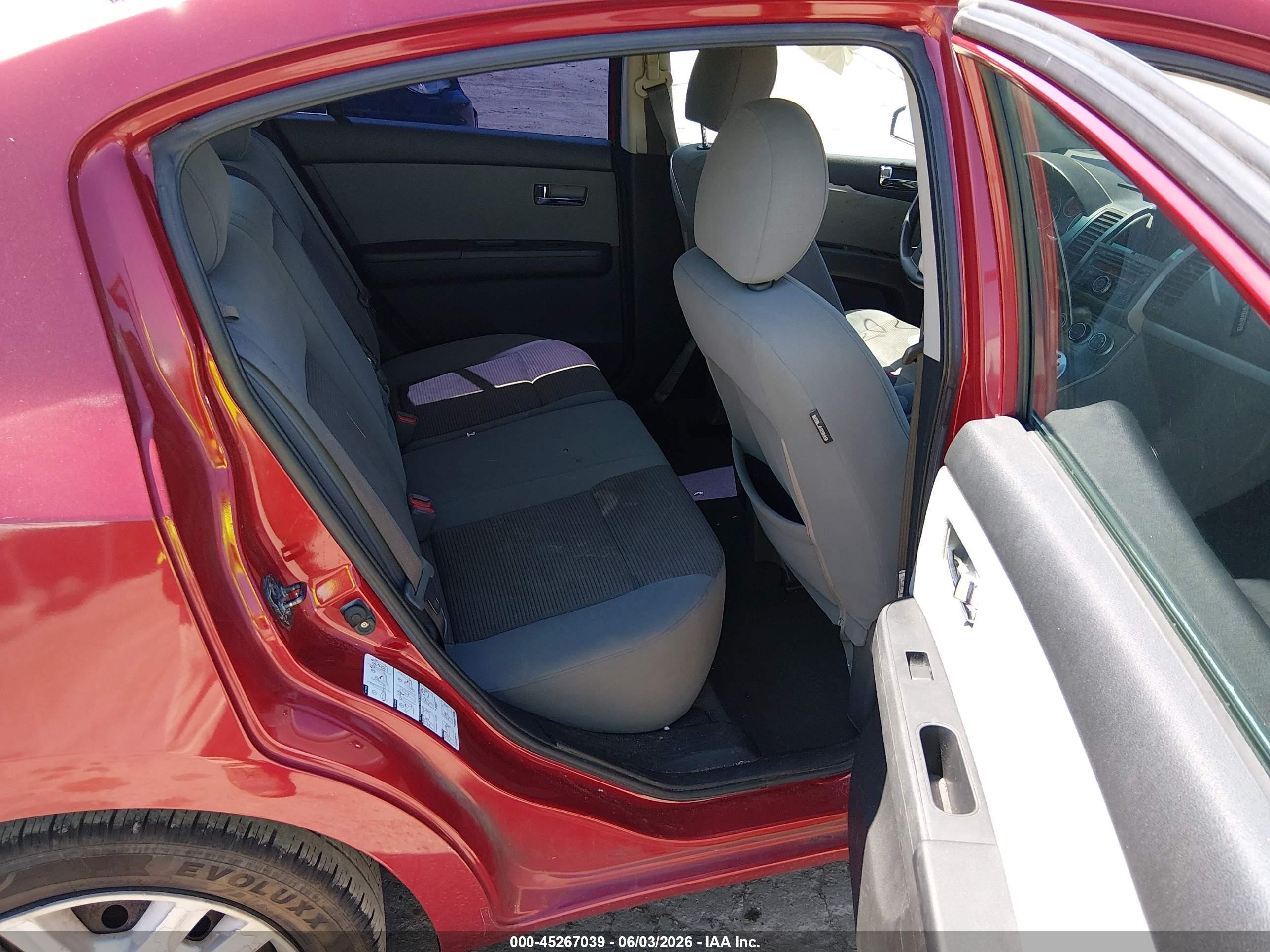 2010 Nissan Sentra 2.0s Red vin: 3N1AB6APXAL724959
