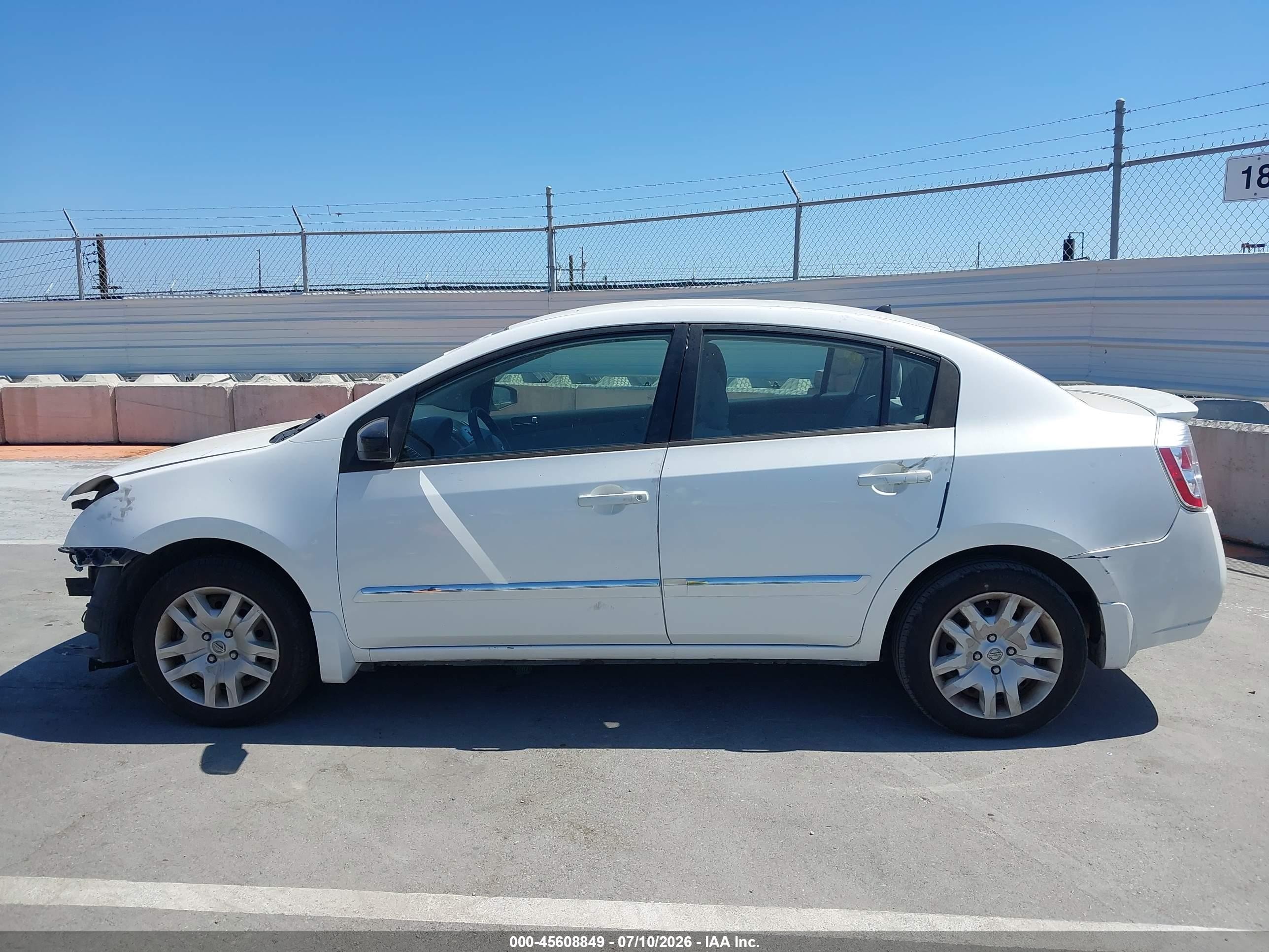 2011 Nissan Sentra 2.0s Белый vin: 3N1AB6APXBL606525
