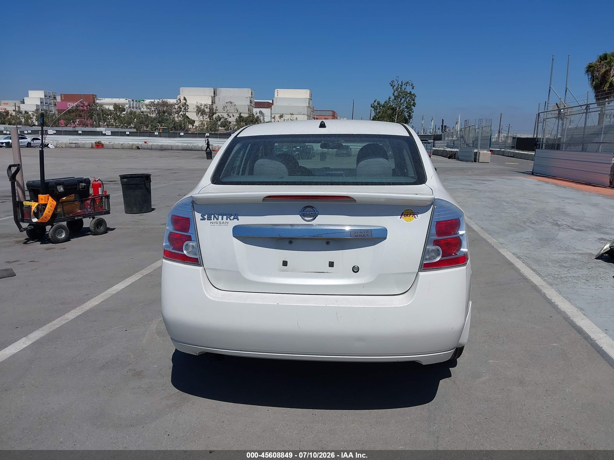 2011 Nissan Sentra 2.0s Белый vin: 3N1AB6APXBL606525