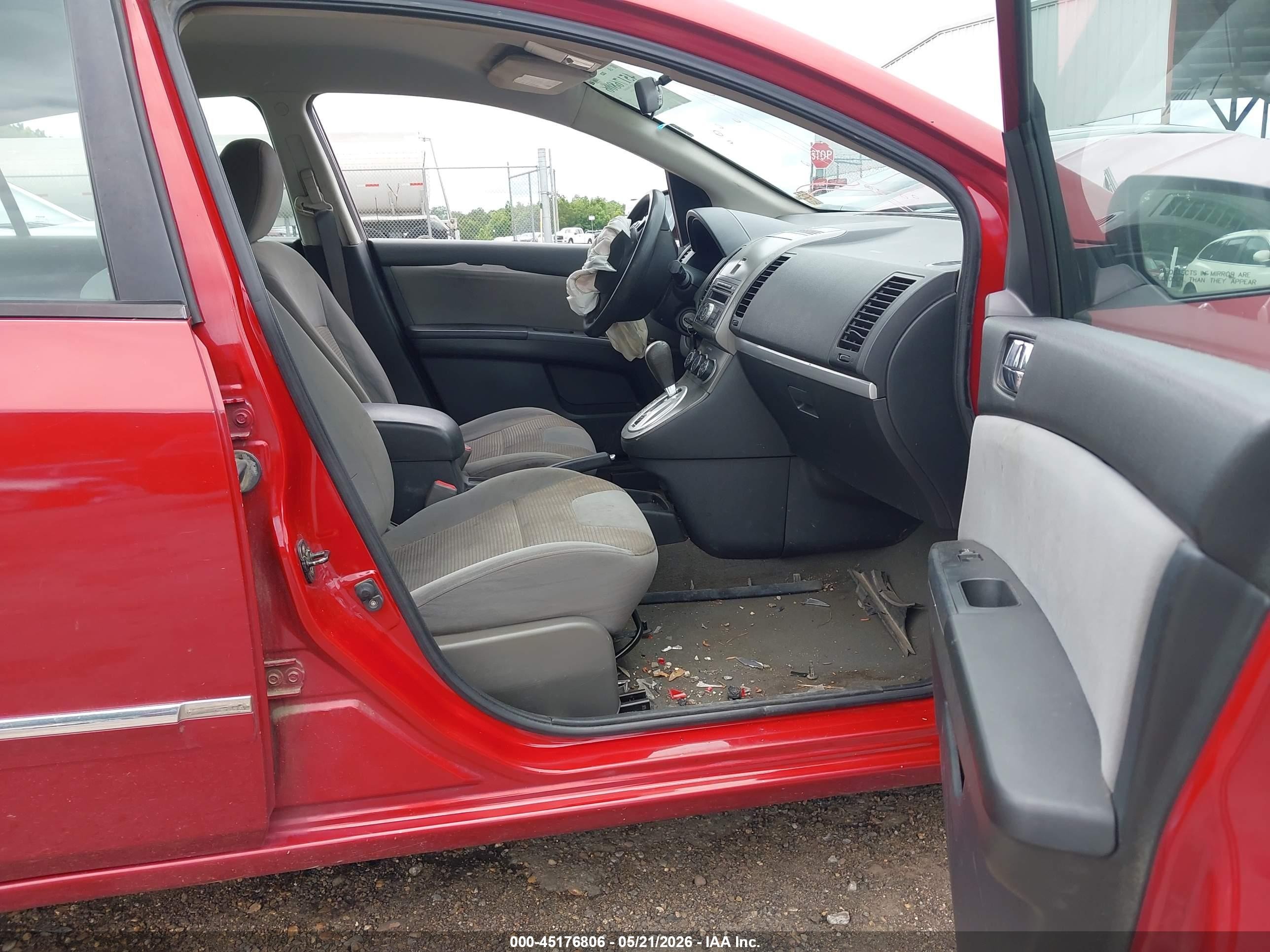 2011 Nissan Sentra 2.0s Red vin: 3N1AB6APXBL607433