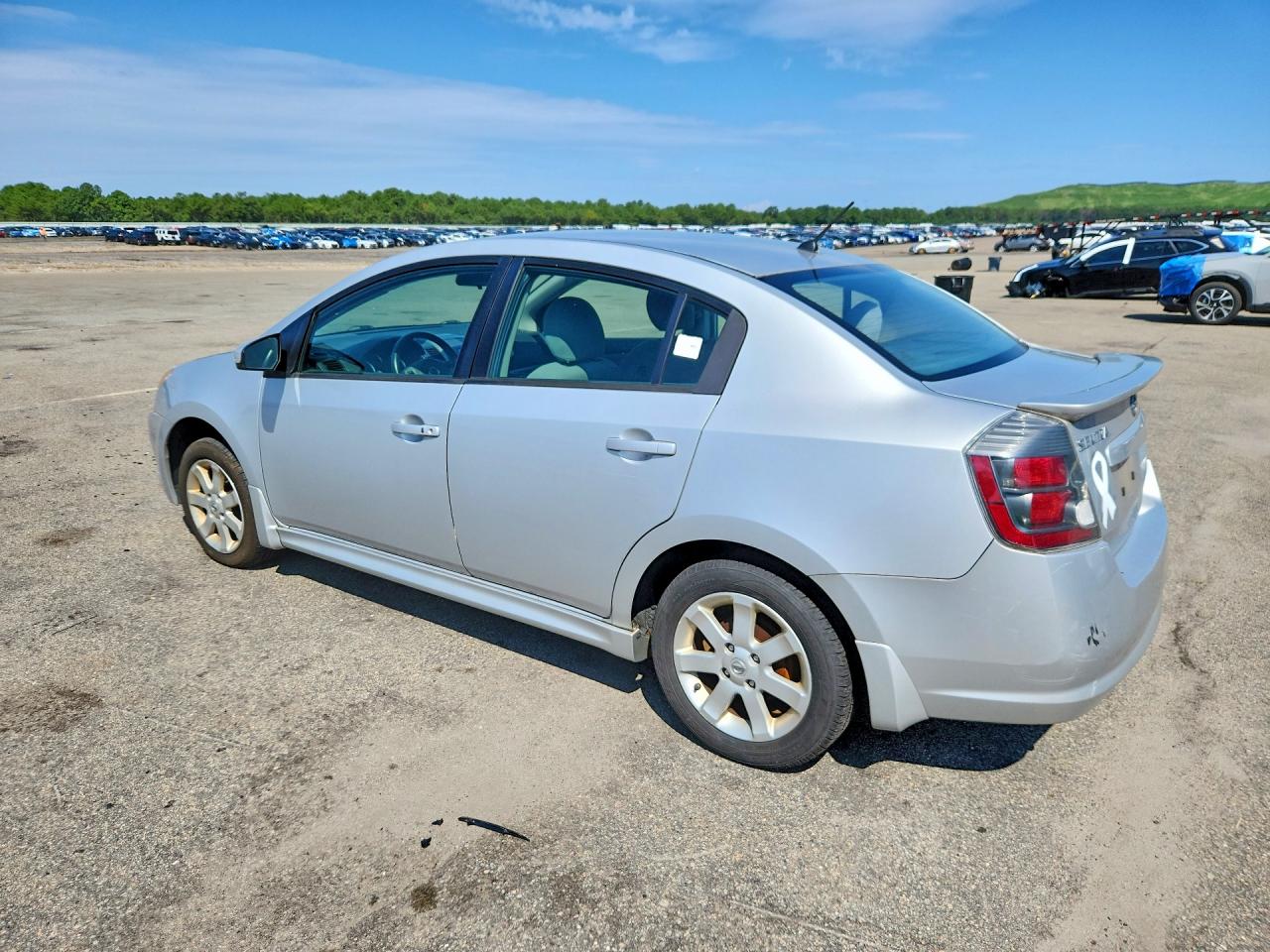 2011 Nissan Sentra 2.0 Silver vin: 3N1AB6APXBL622367