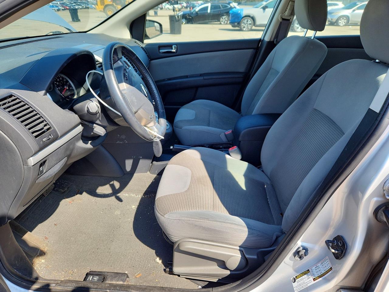 2011 Nissan Sentra 2.0 Silver vin: 3N1AB6APXBL622367
