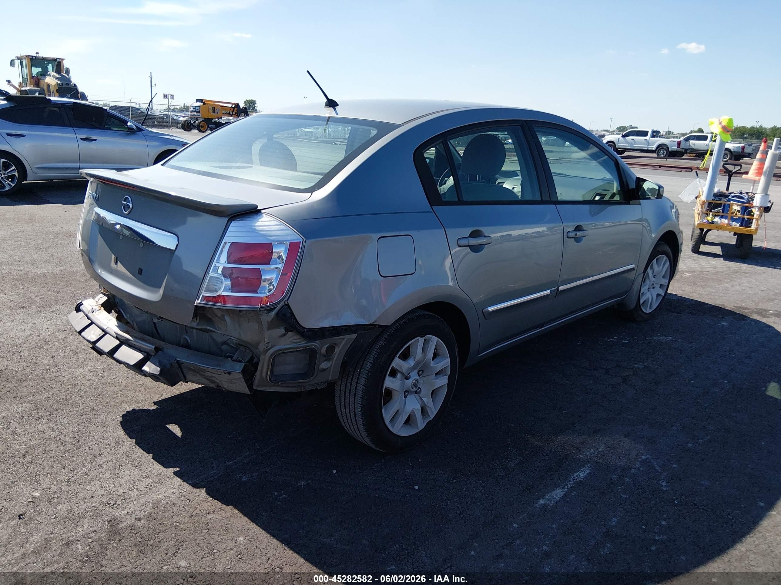 2011 Nissan Sentra 2.0s Silver vin: 3N1AB6APXBL633286