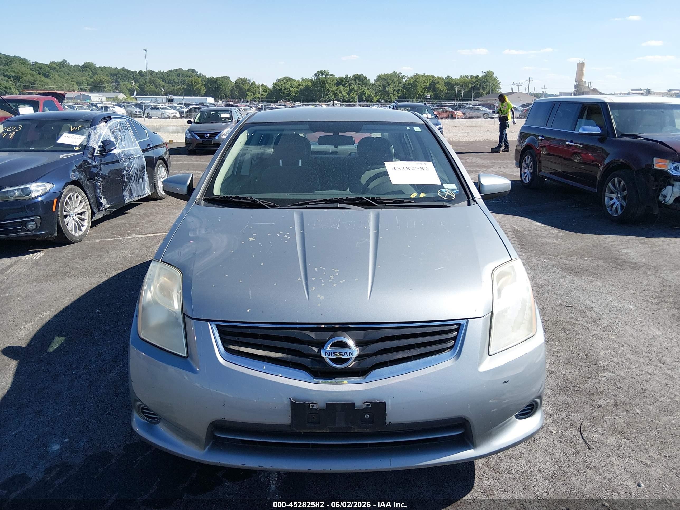 2011 Nissan Sentra 2.0s Silver vin: 3N1AB6APXBL633286
