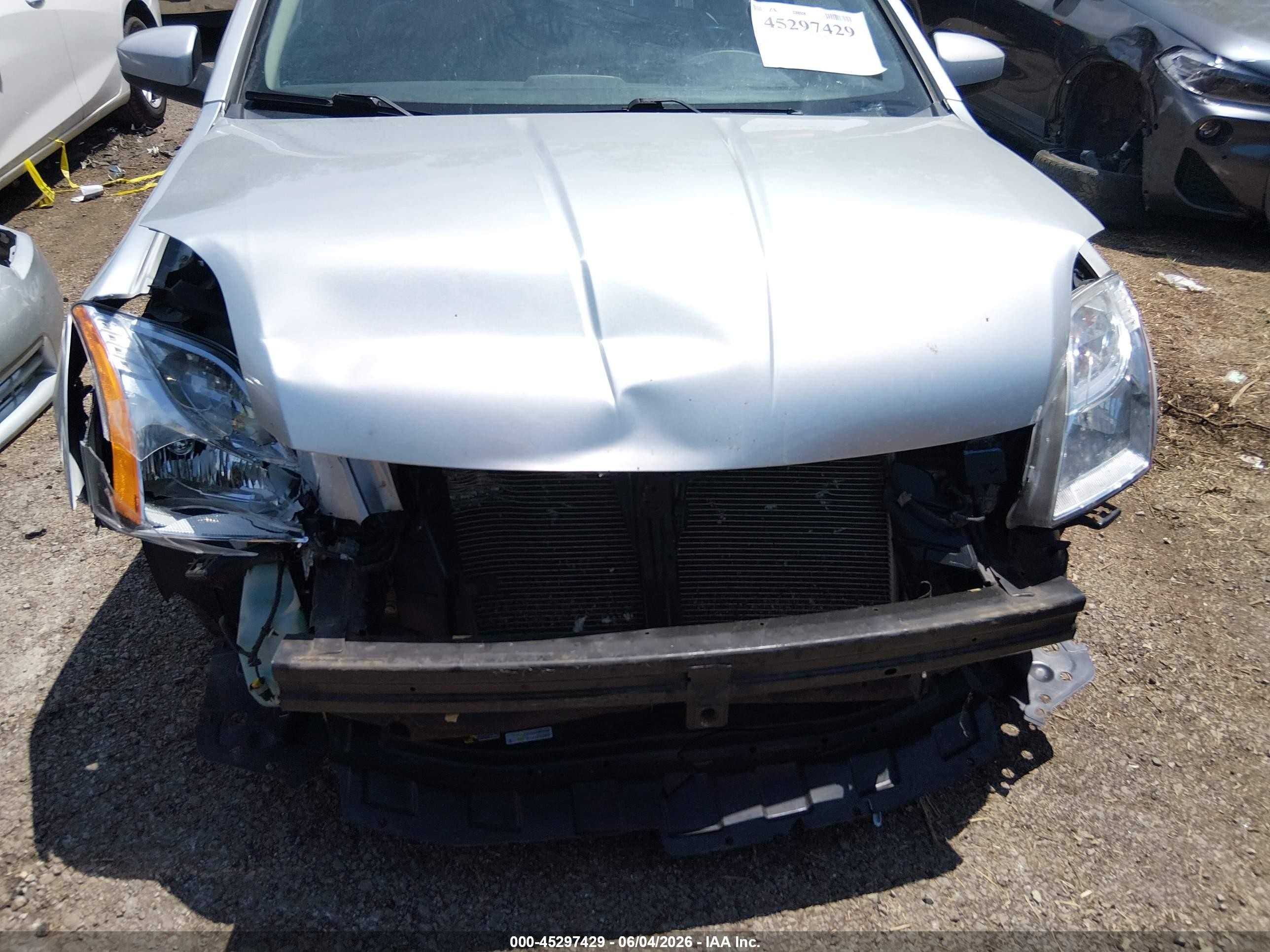2011 Nissan Sentra 2.0s Silver vin: 3N1AB6APXBL638083